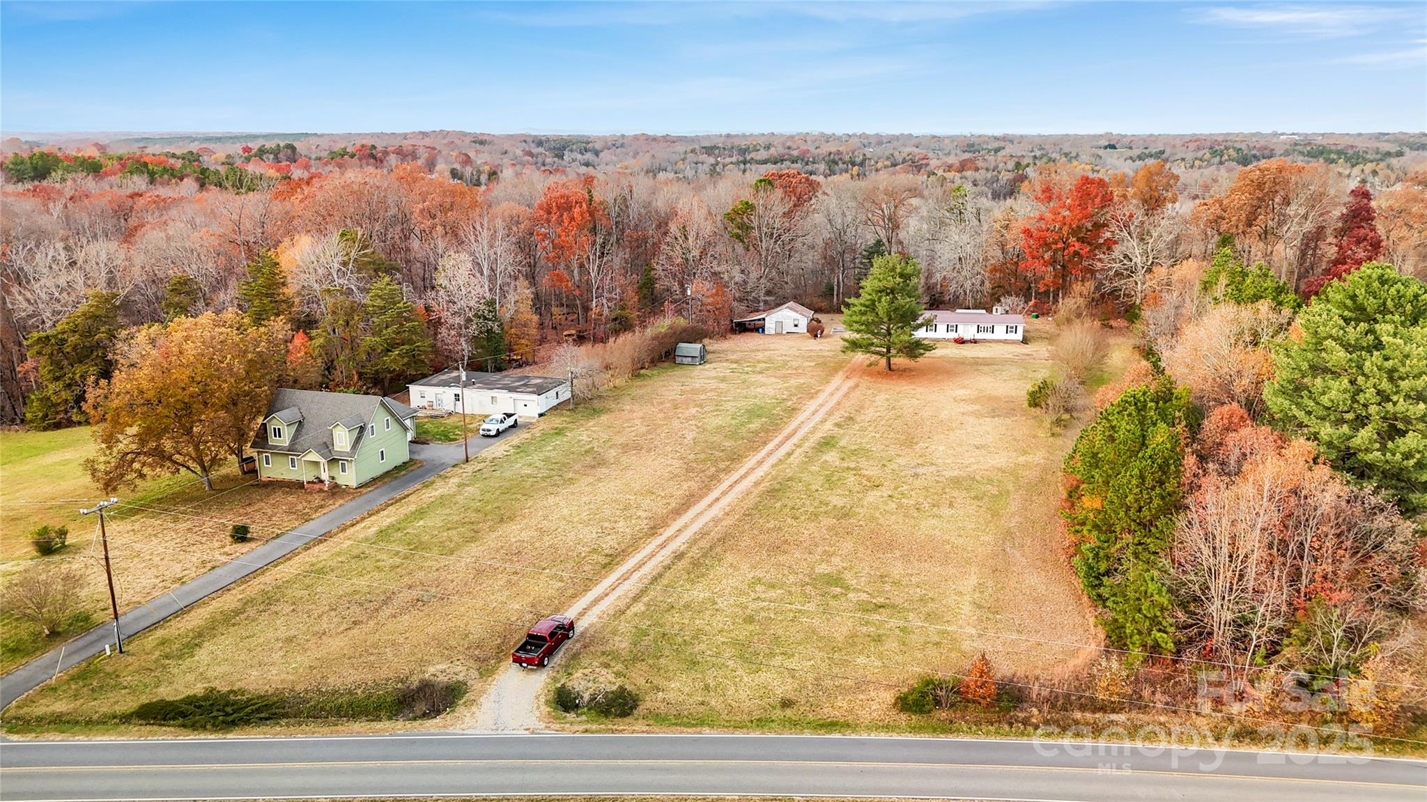 main property photo 9