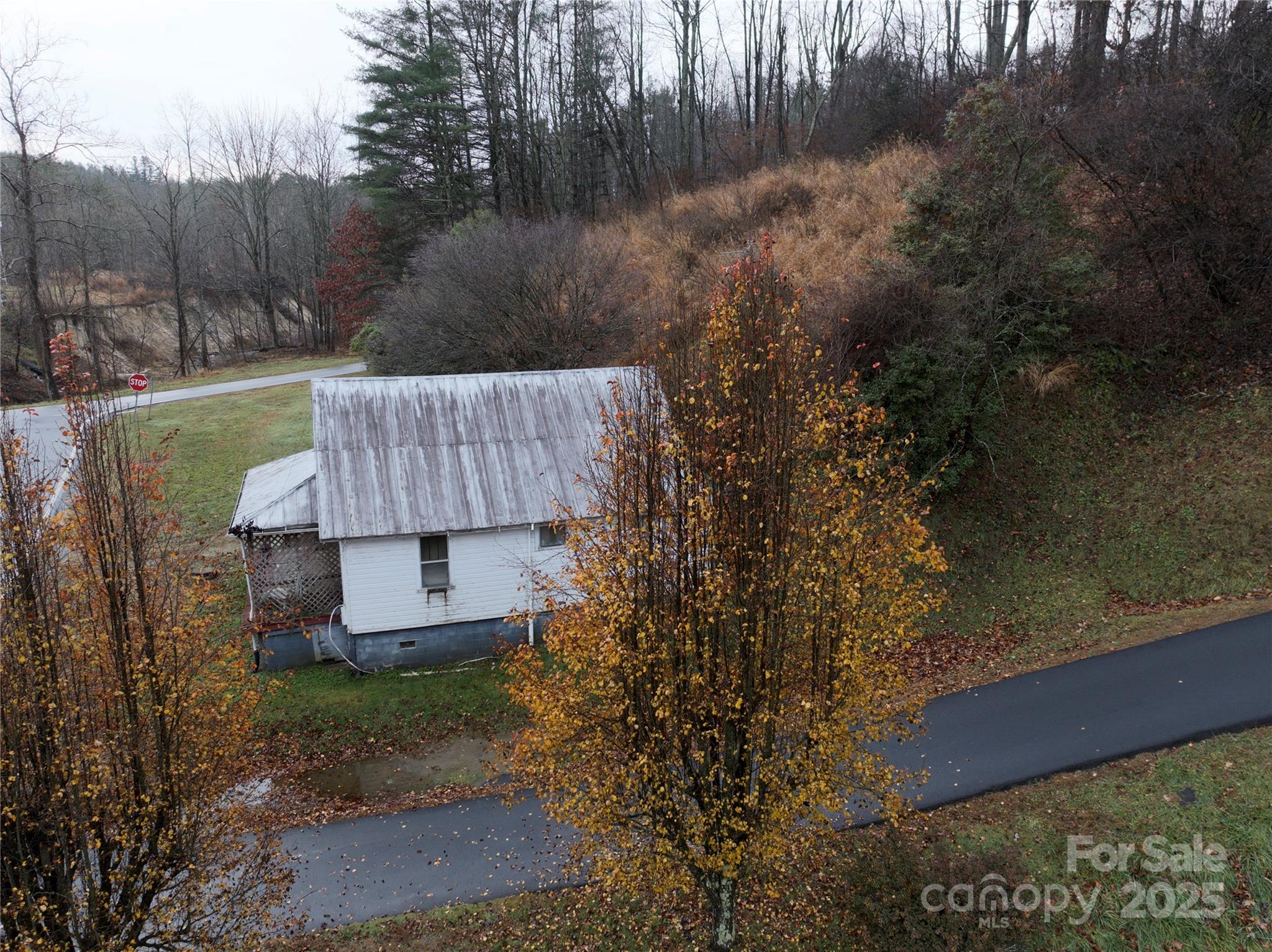 main property photo 10