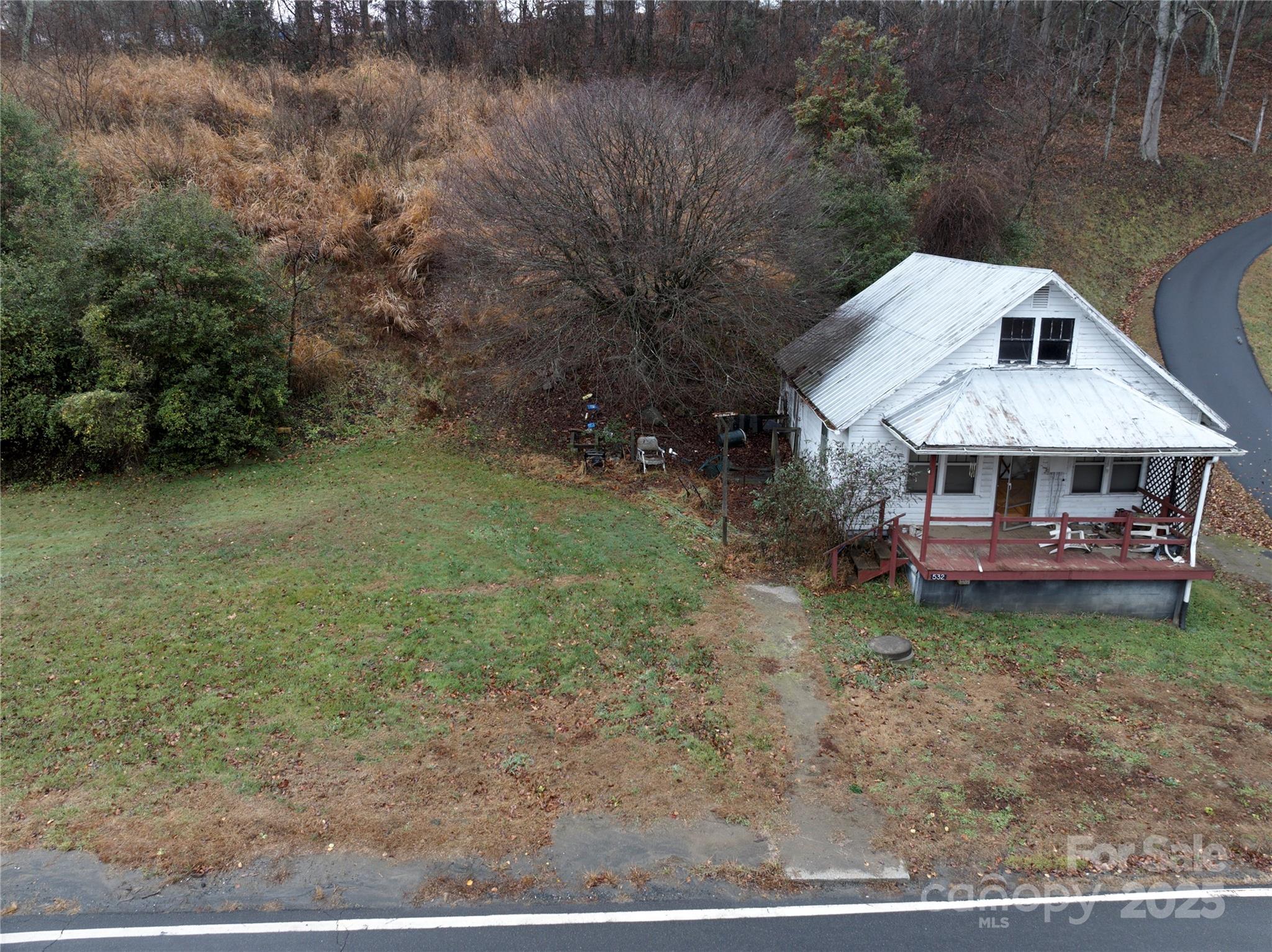 main property photo 4