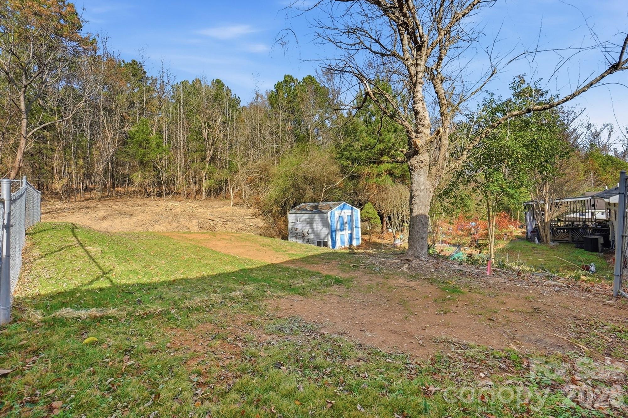 main property photo 38