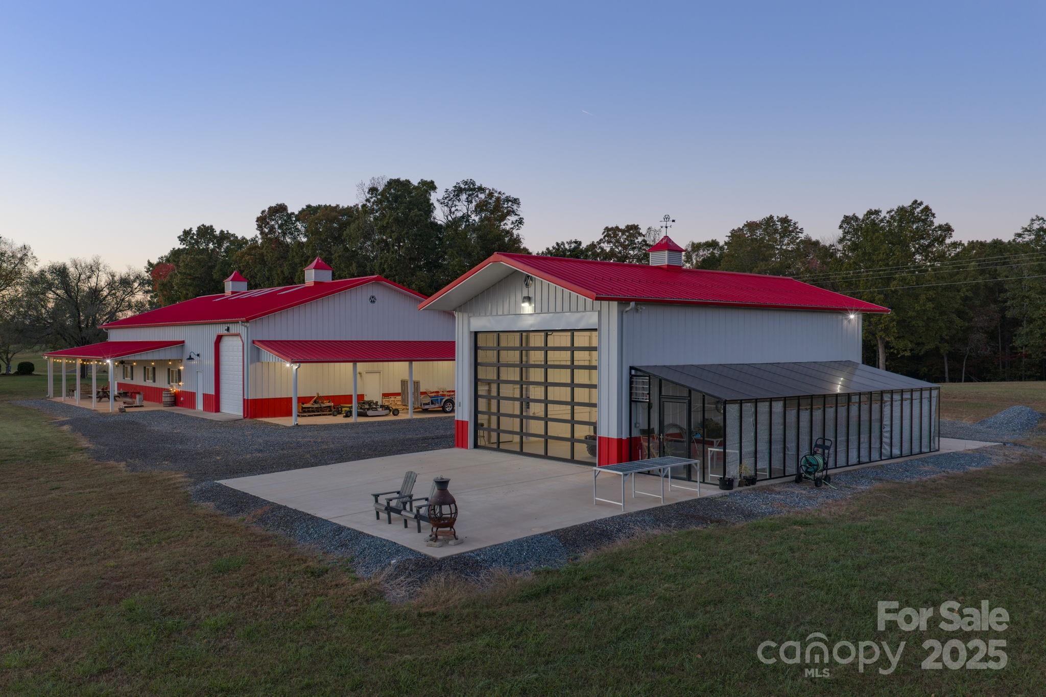main property photo 30