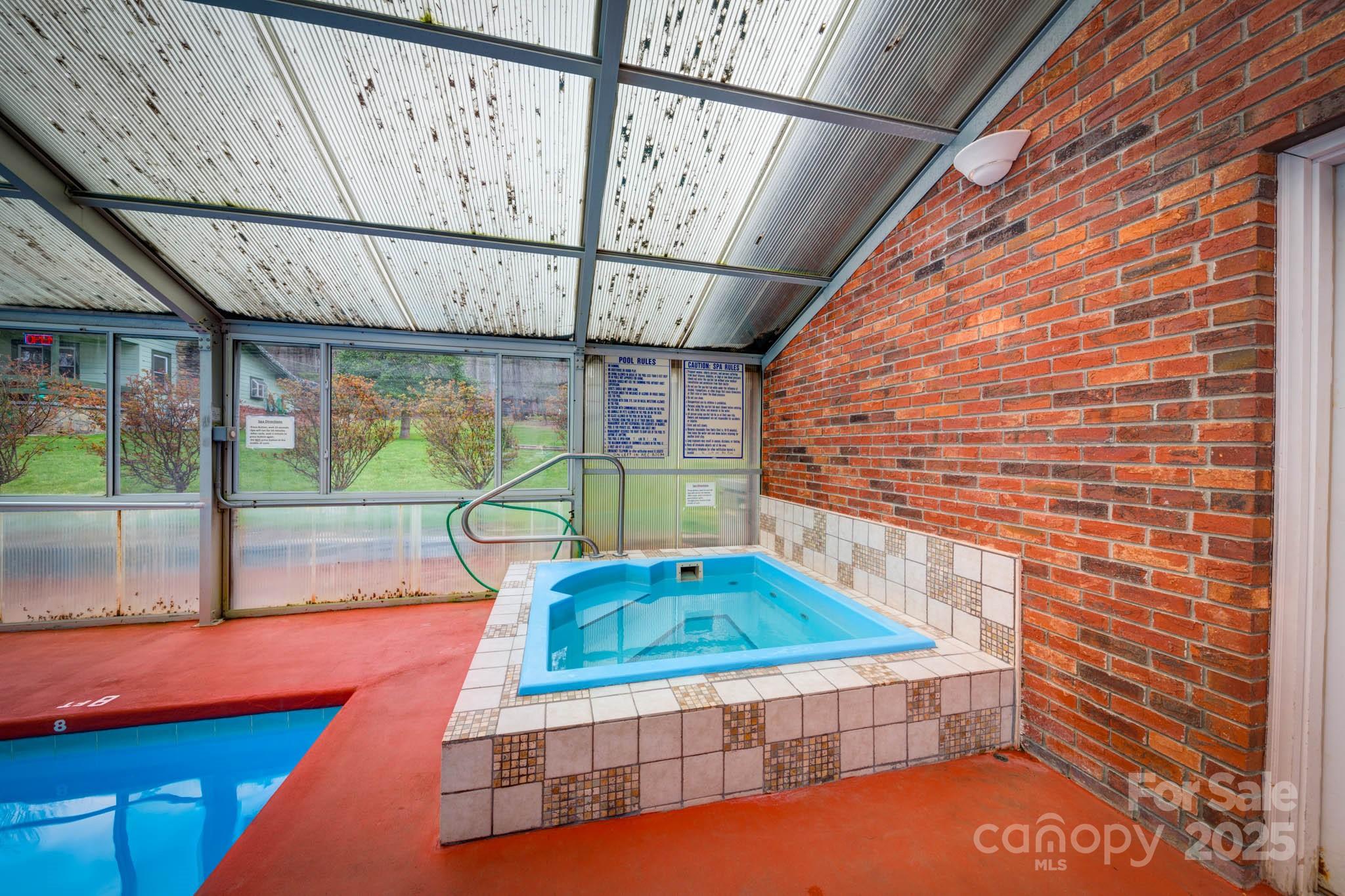 main property photo 13