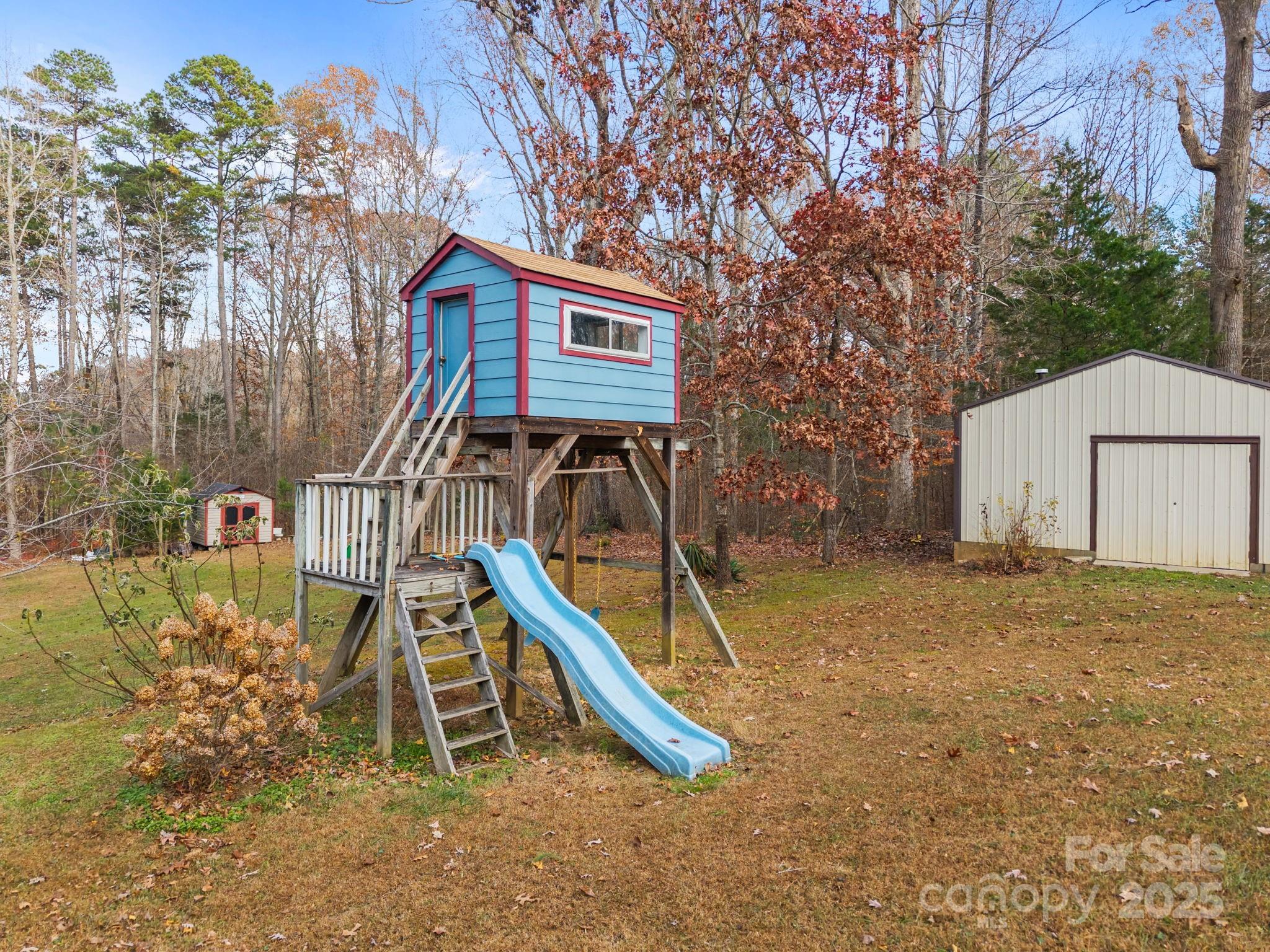main property photo 41