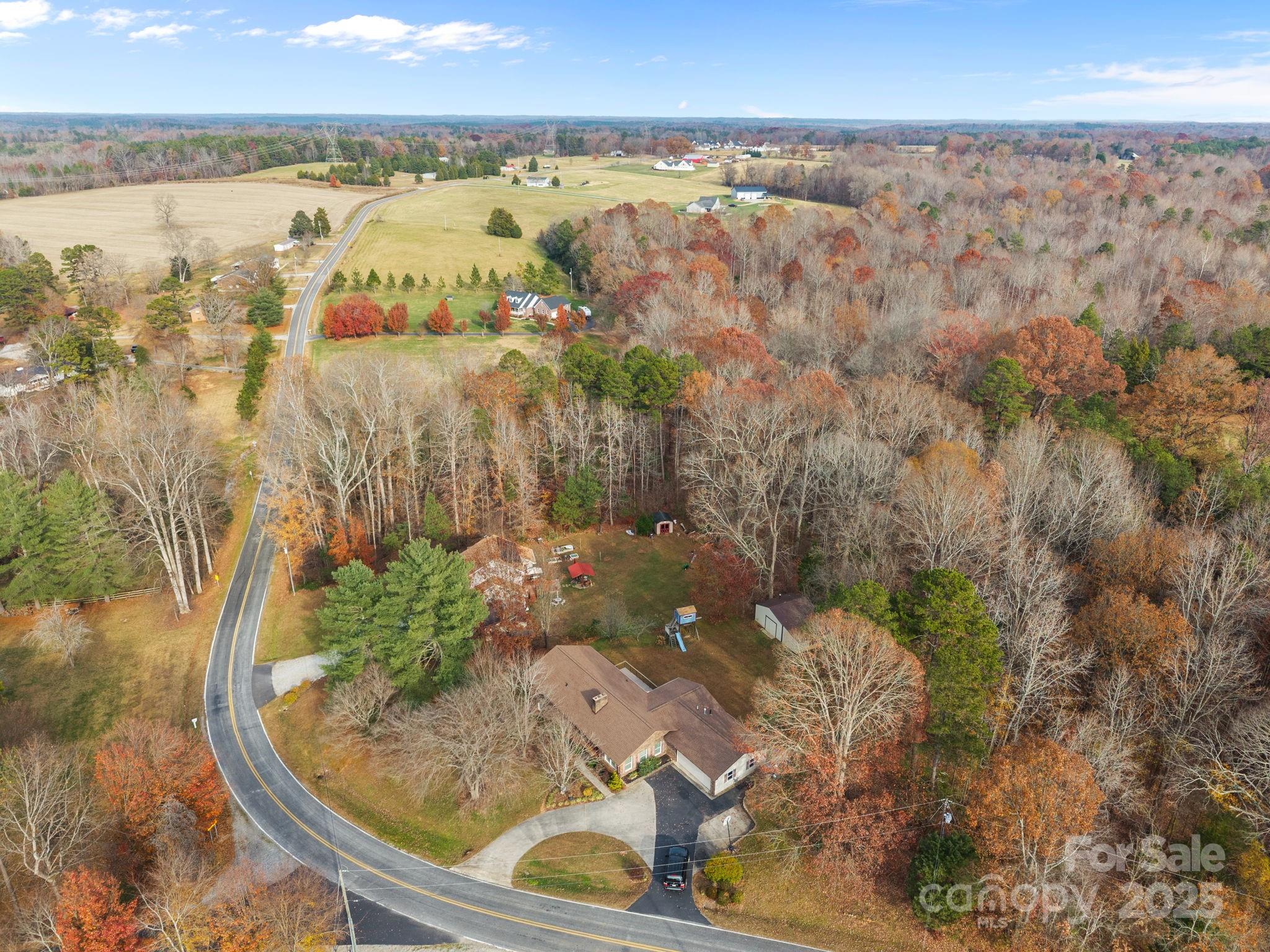 main property photo 45