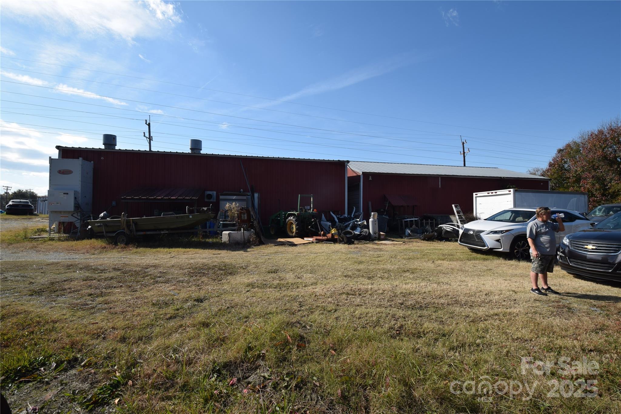 main property photo 17