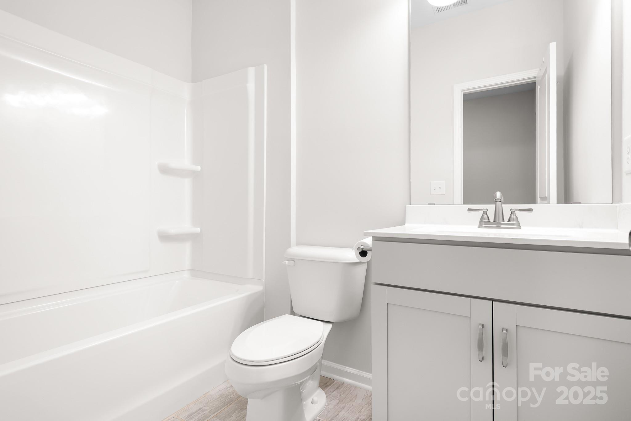 property viewer photo 15
