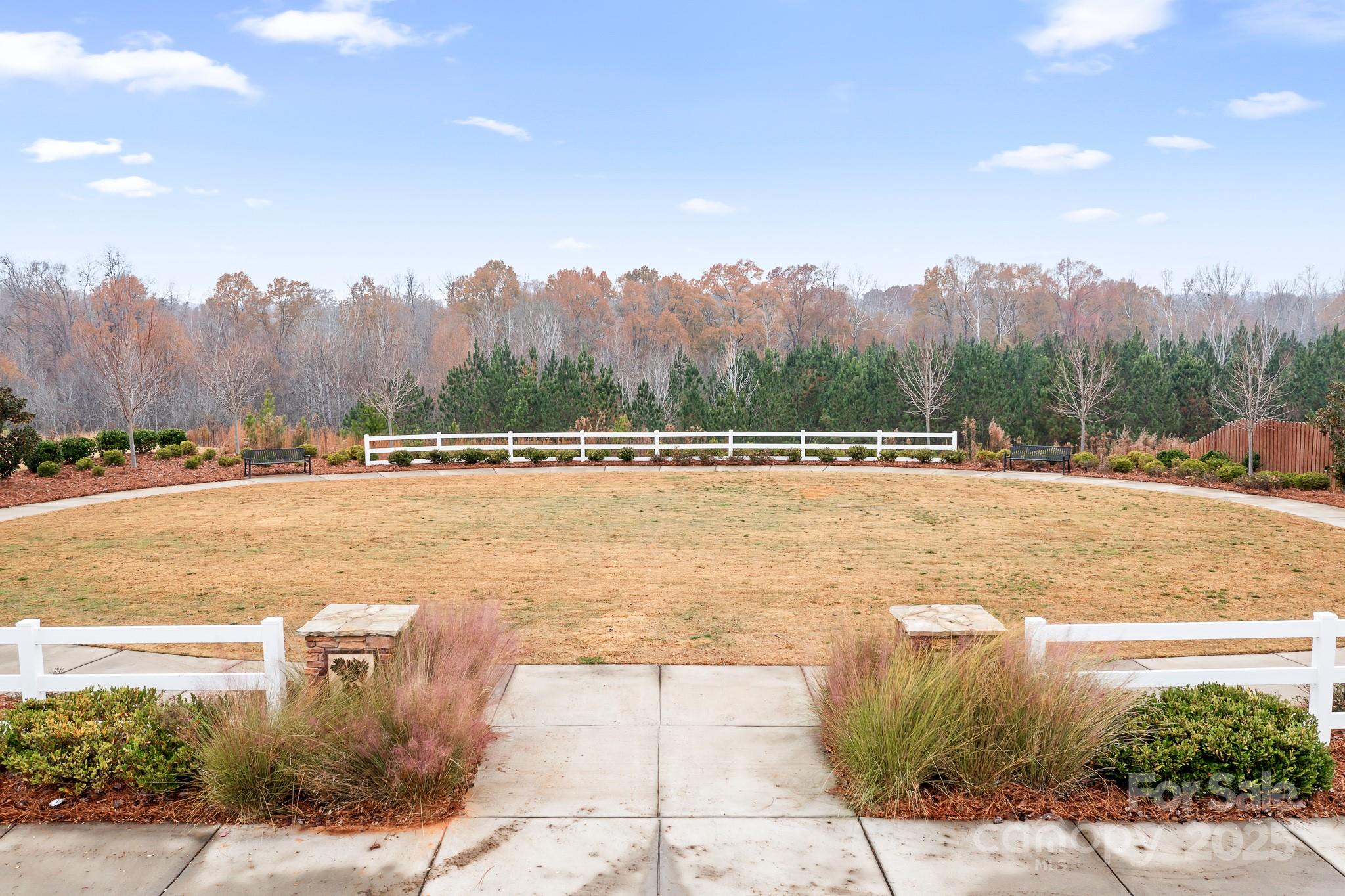 property viewer photo 42