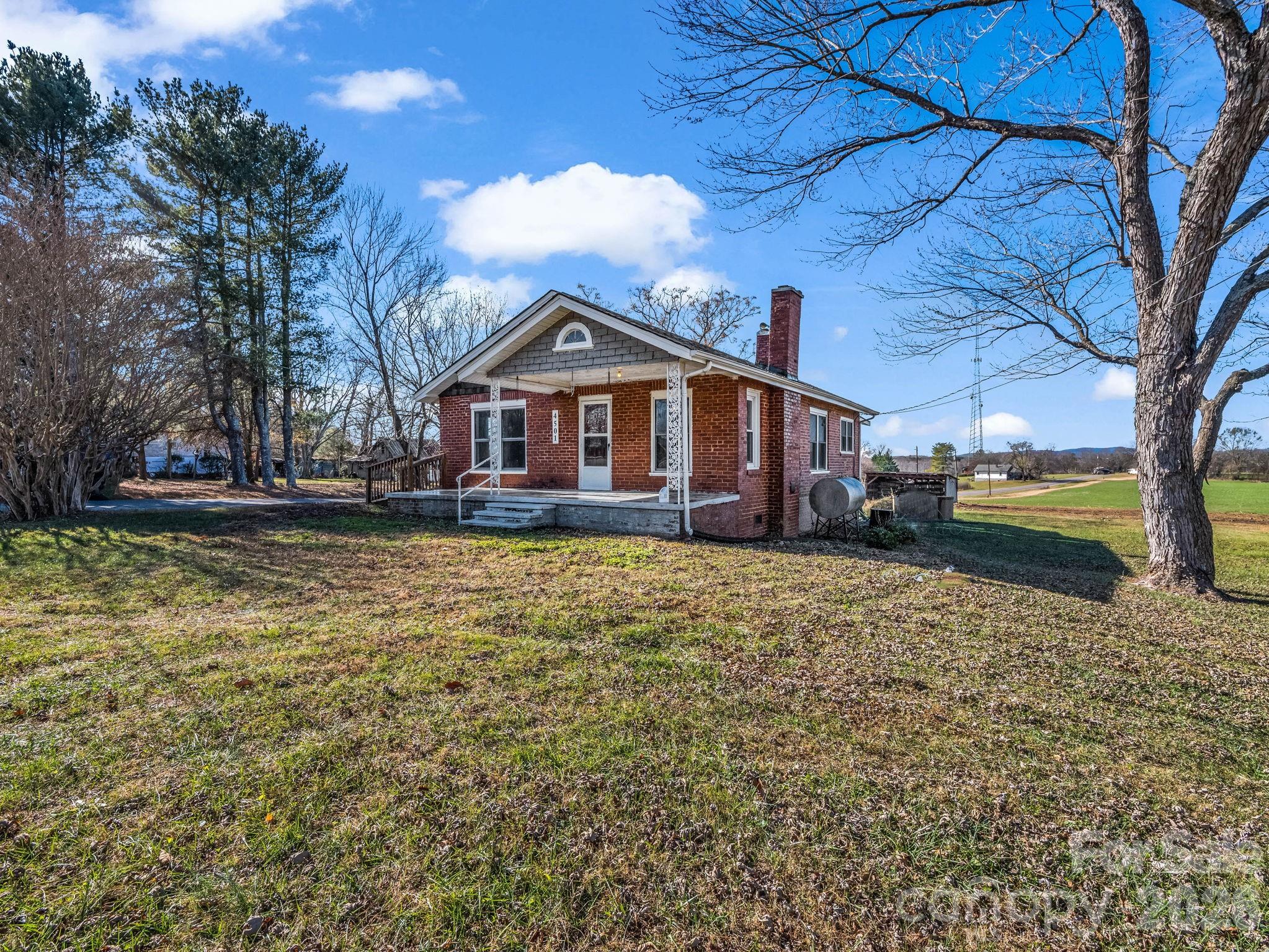main property photo 23