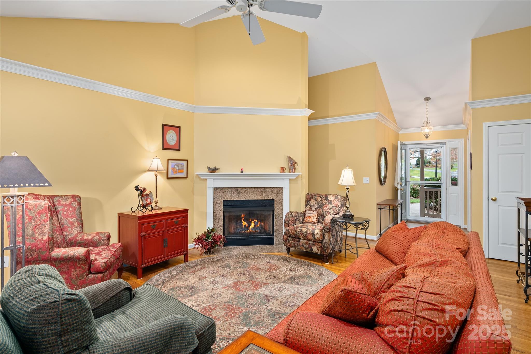 property viewer photo 1