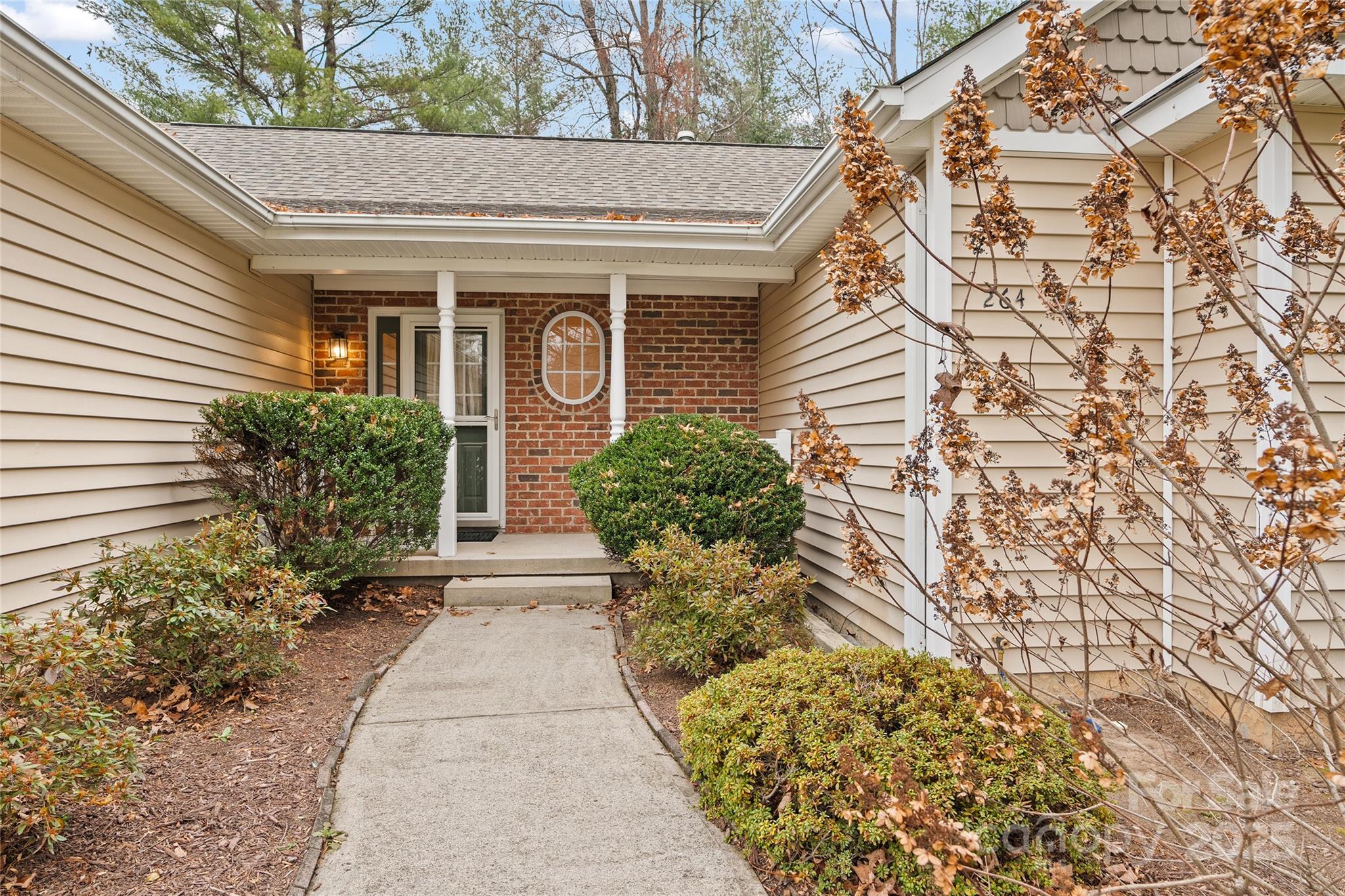 property viewer photo 15