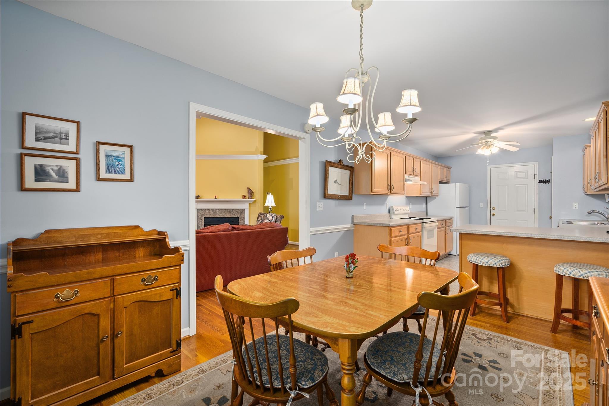property viewer photo 5