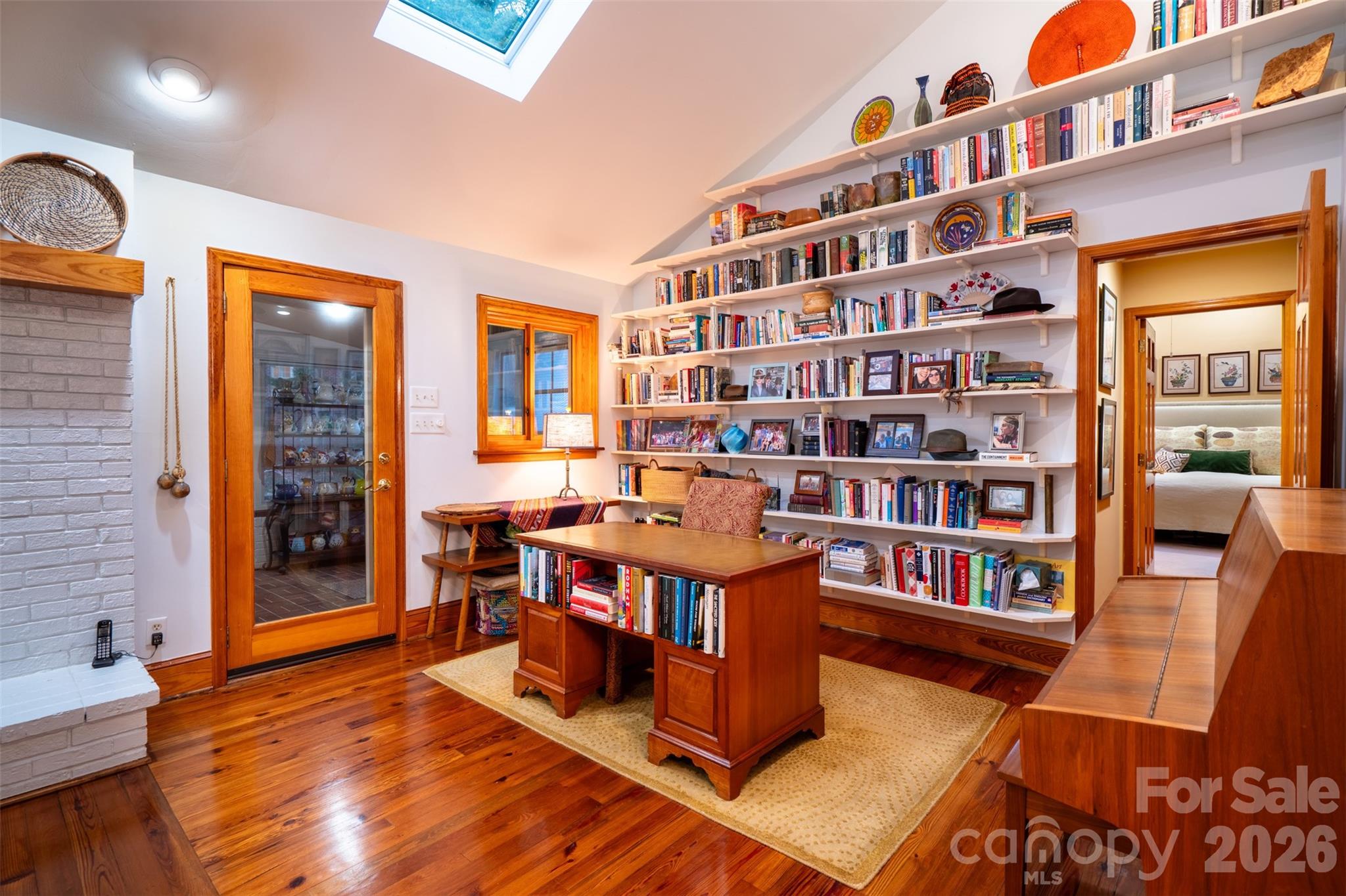main property photo 16