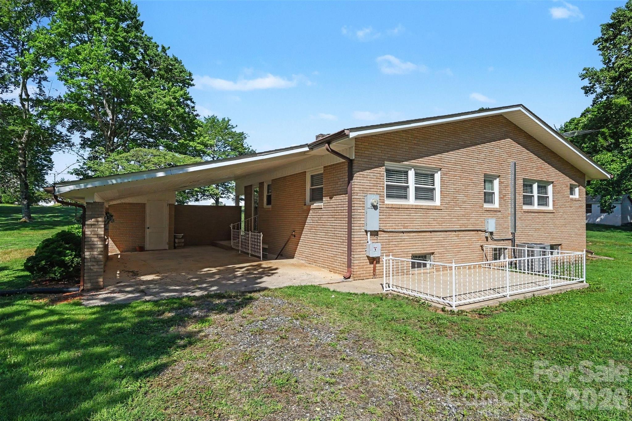 main property photo 26