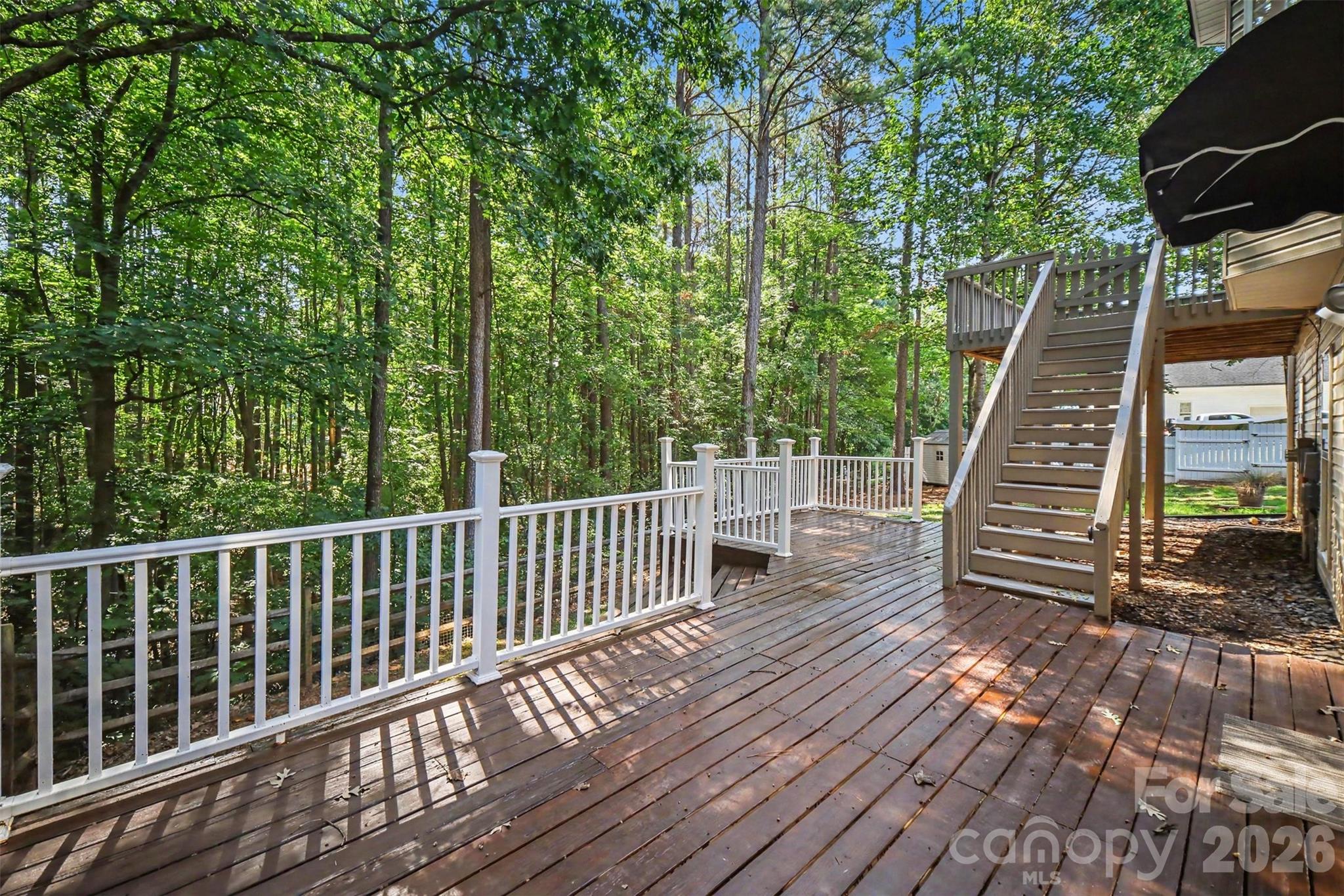main property photo 40
