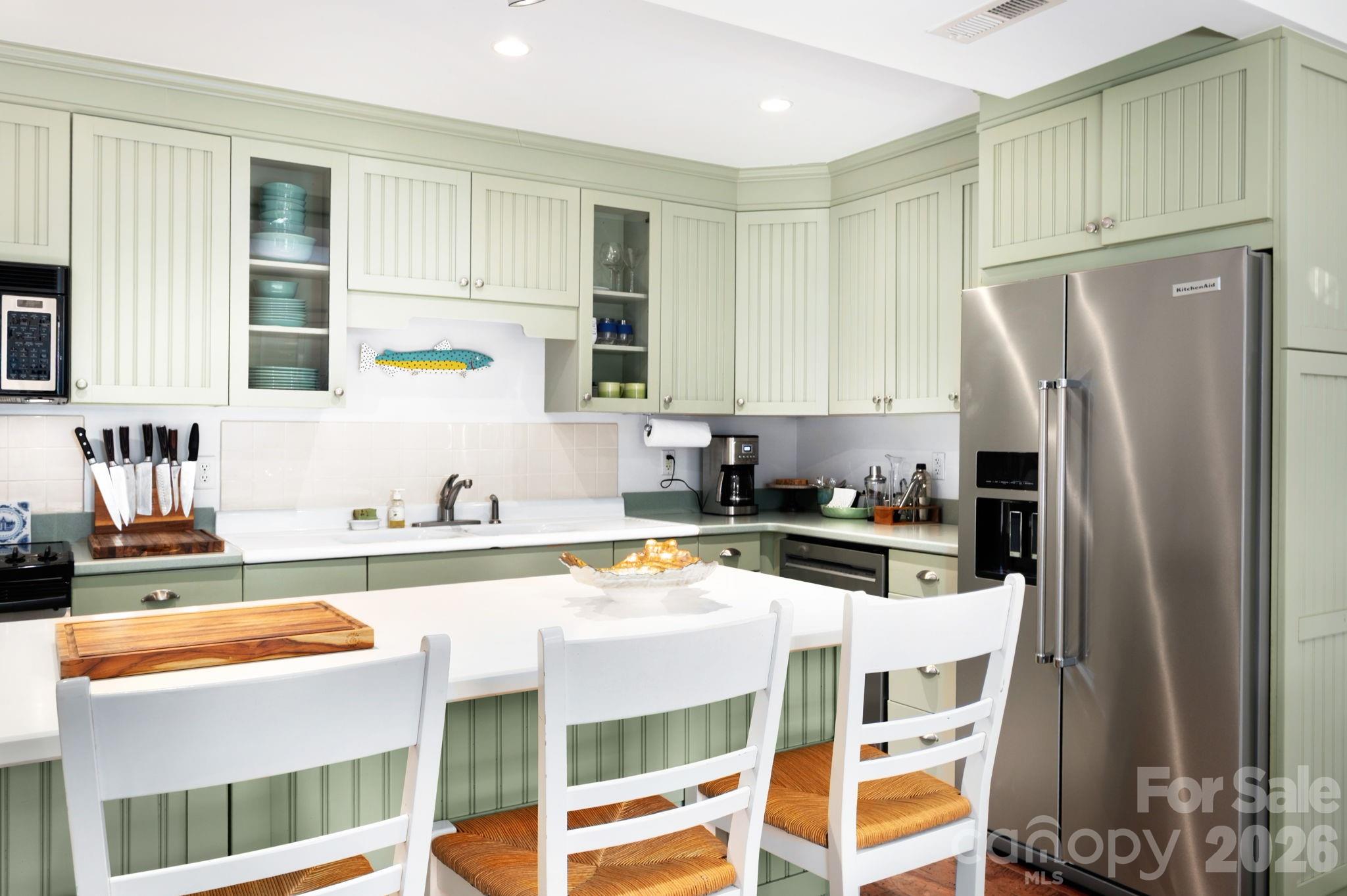 main property photo 11