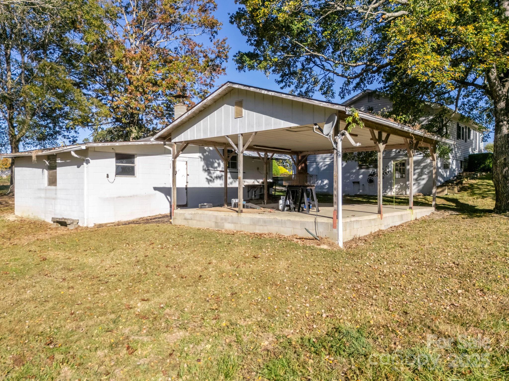 main property photo 7