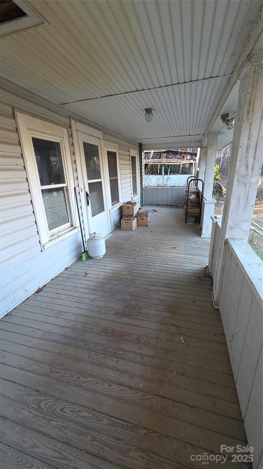 property viewer photo 14