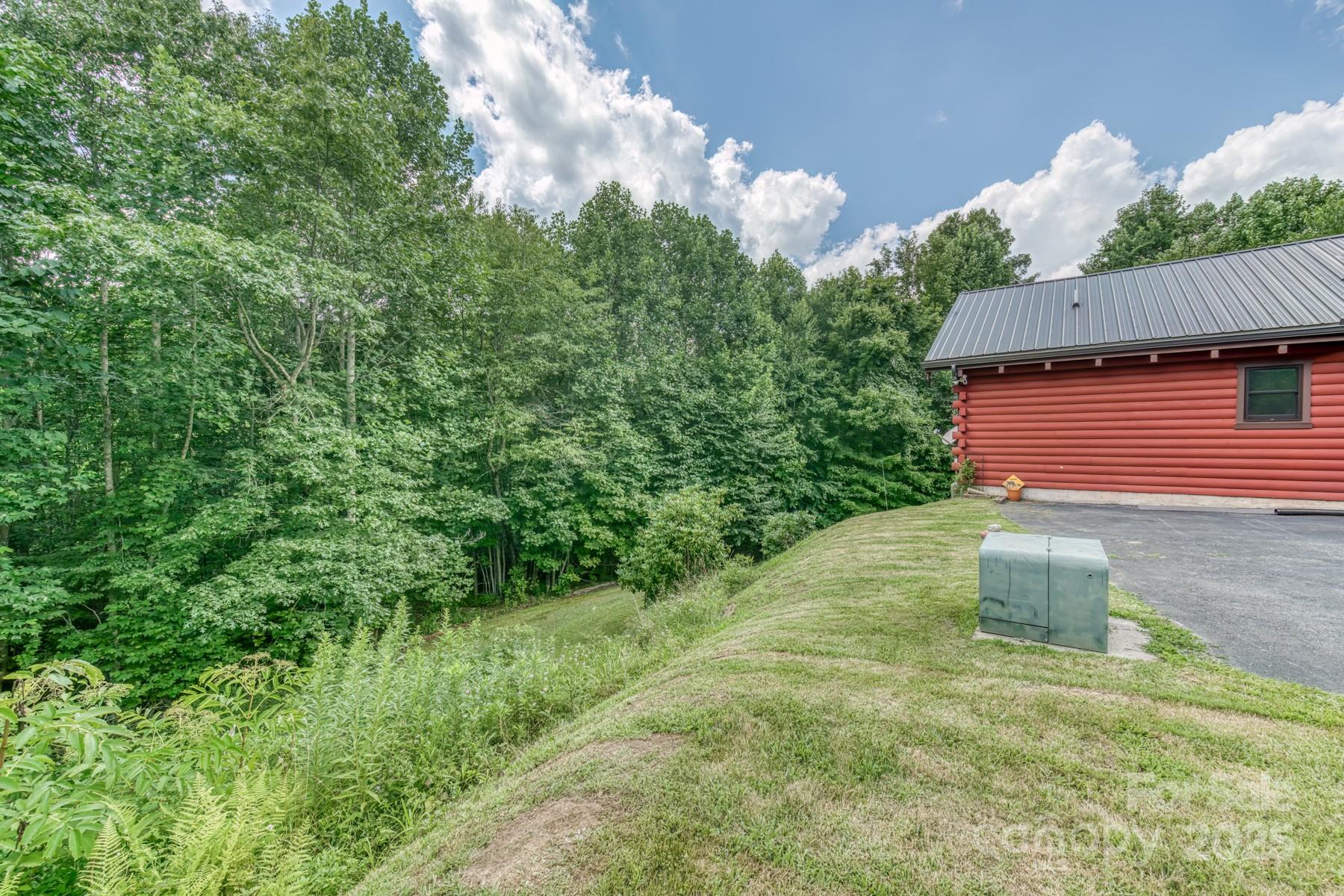 main property photo 32