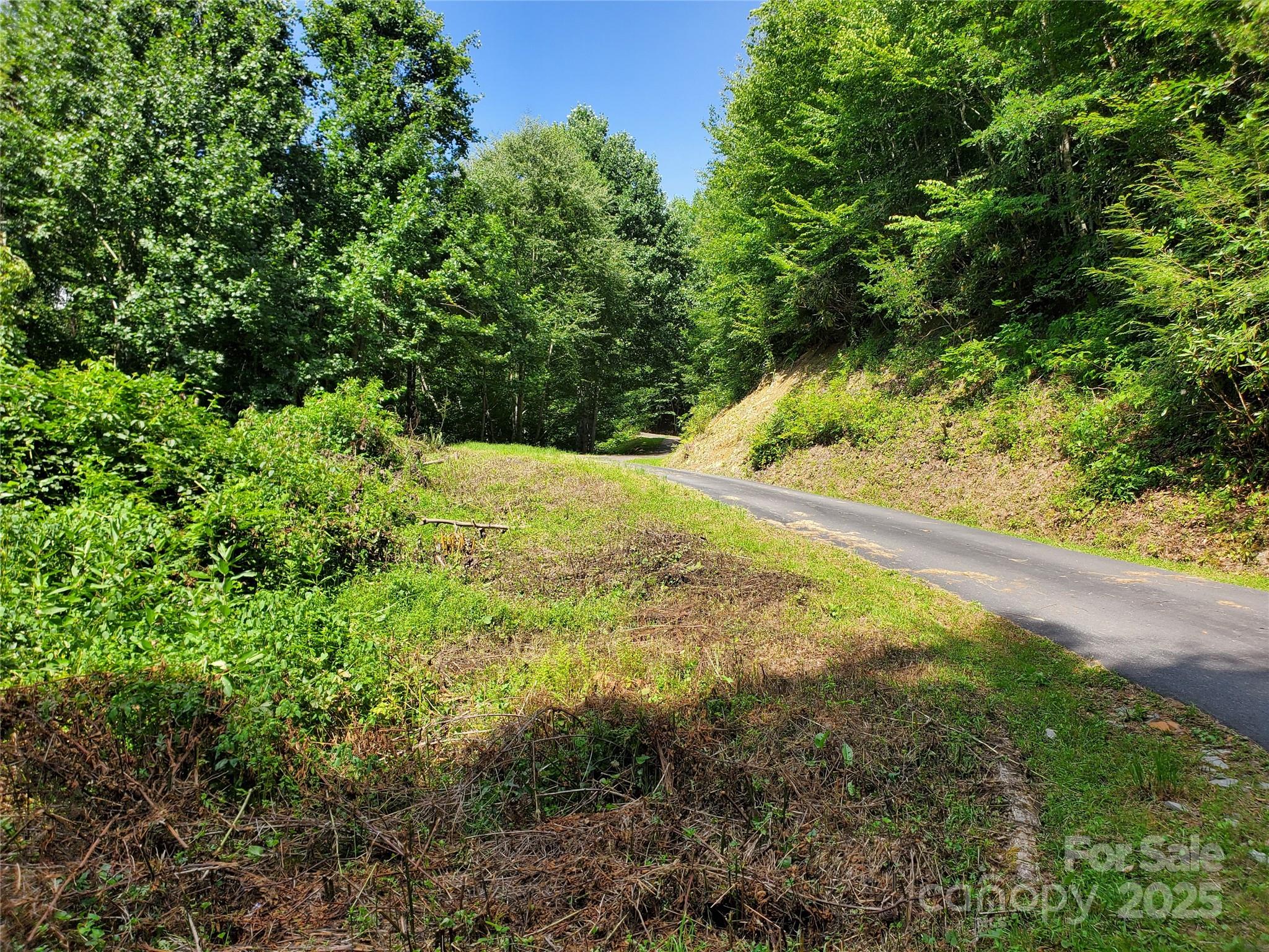 main property photo 34