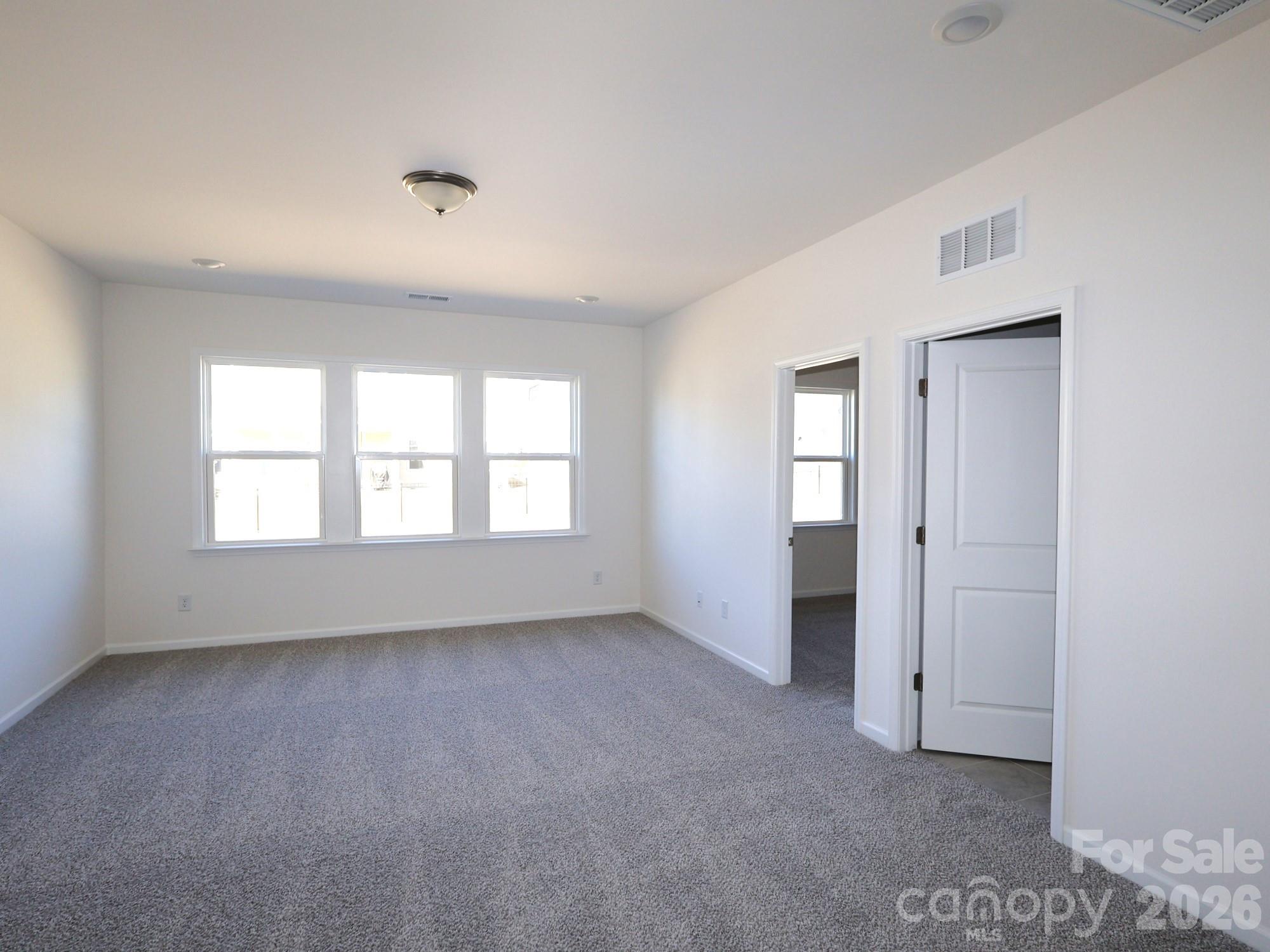 property viewer photo 5