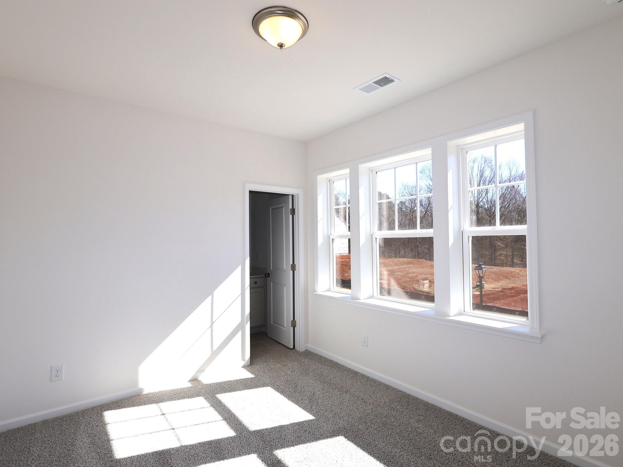 property viewer photo 9