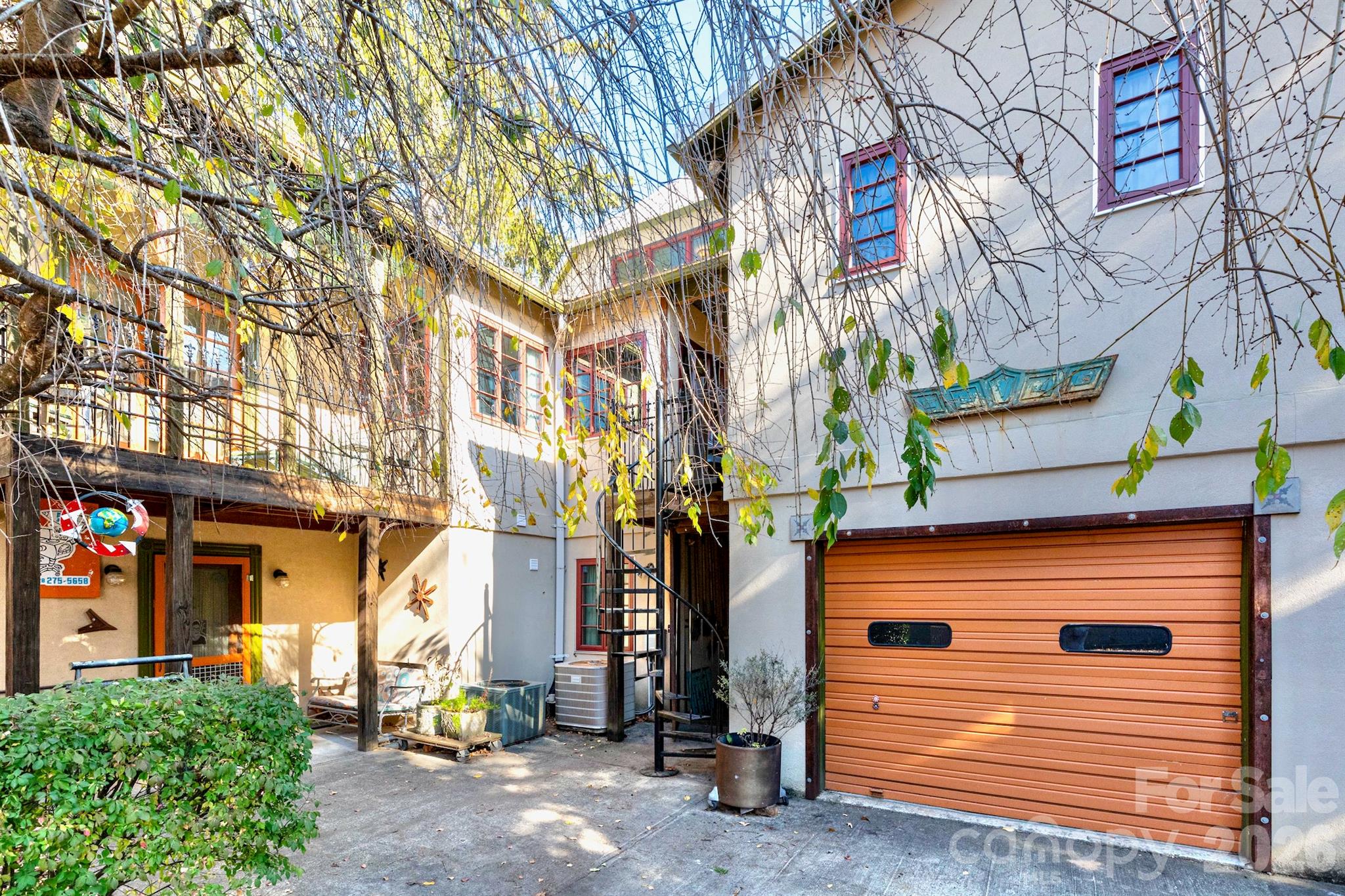 main property photo 34