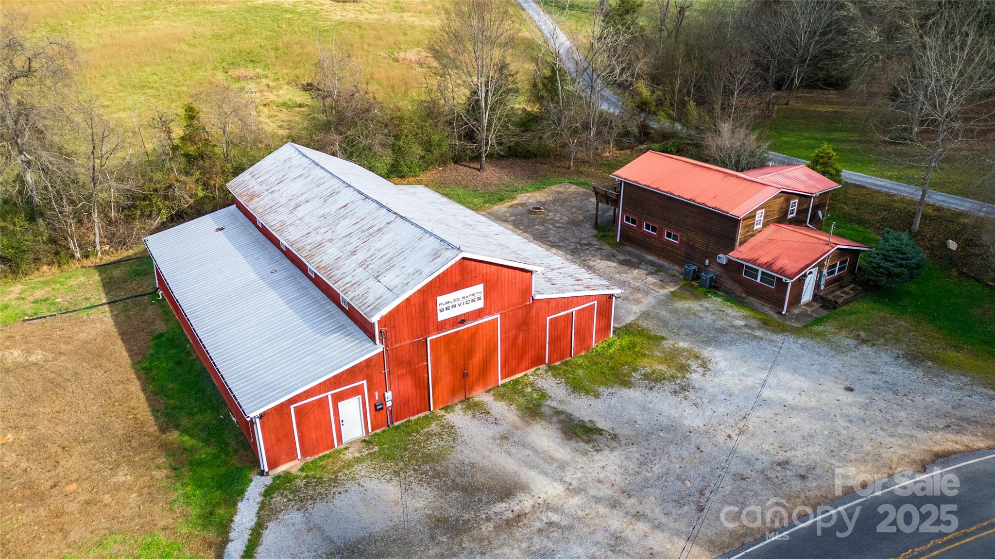 main property photo 2