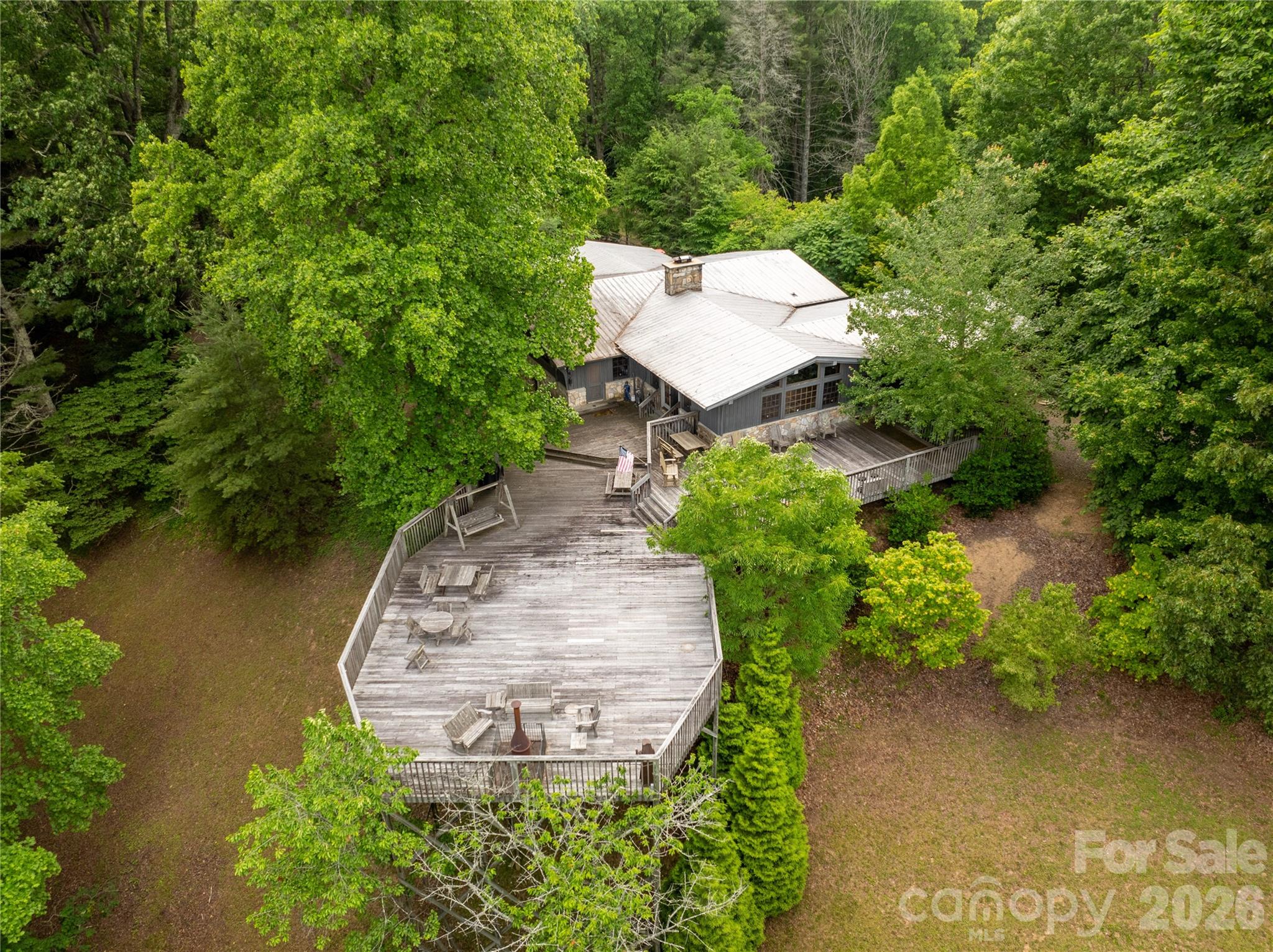 main property photo 12