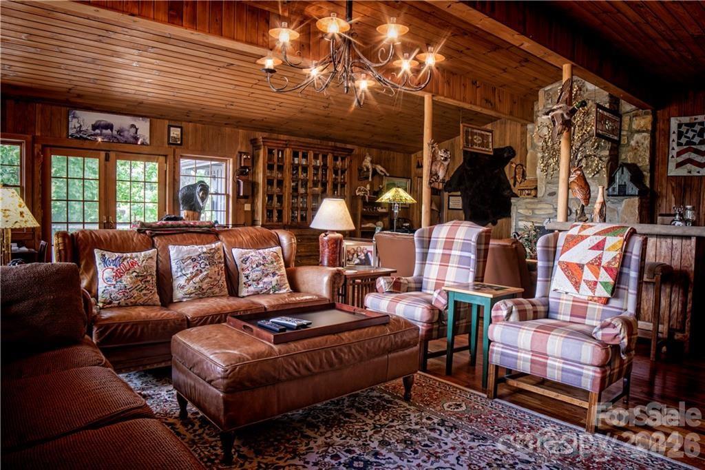 main property photo 14