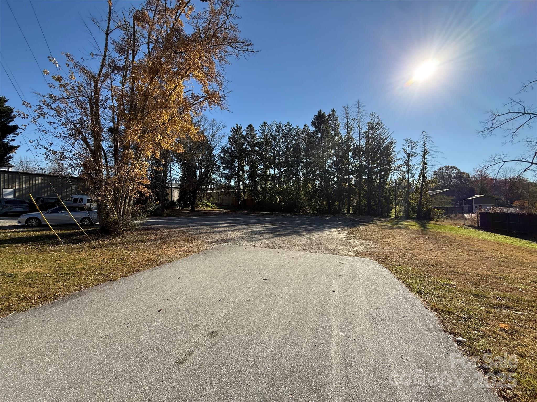 main property photo 17