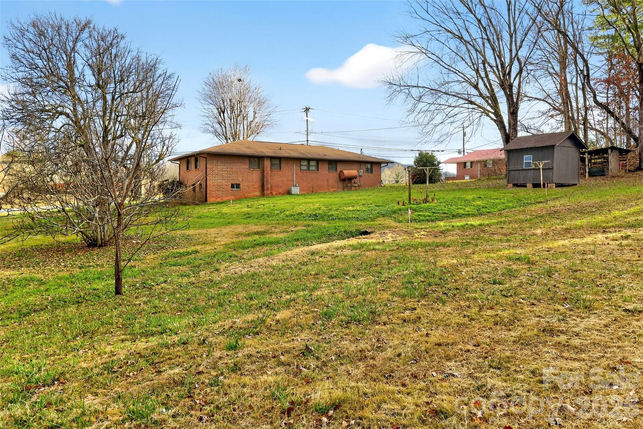 main property photo 14