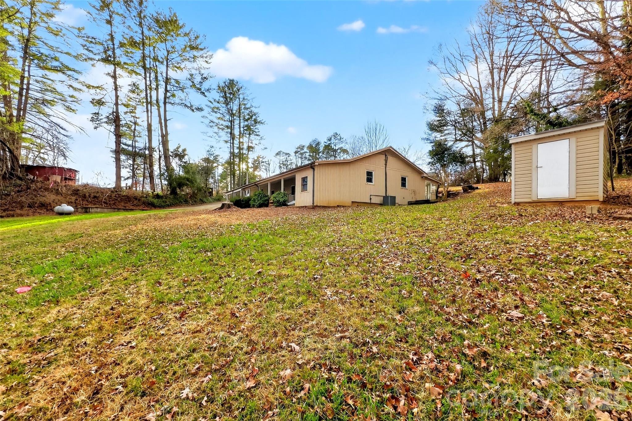 main property photo 16