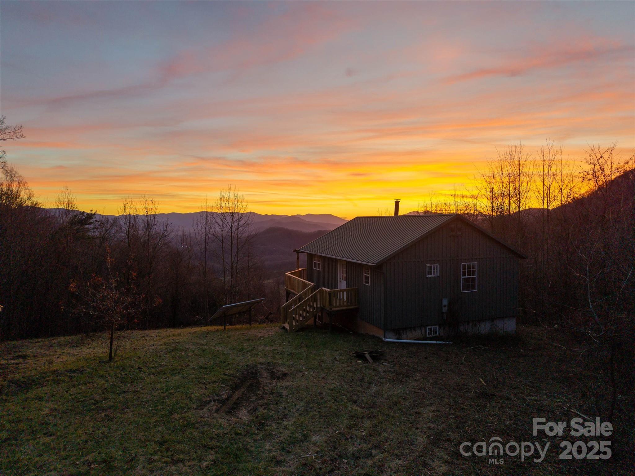 main property photo 28