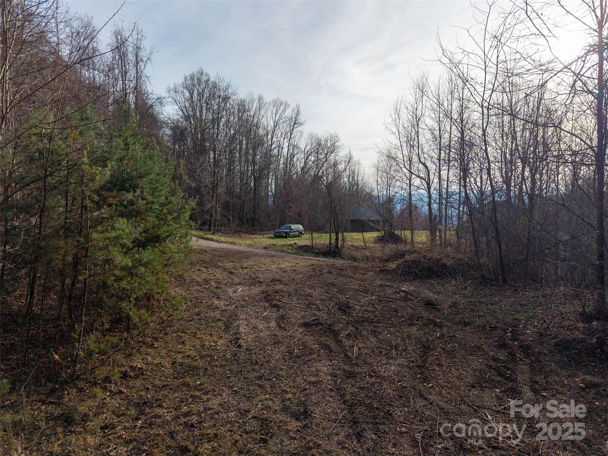 main property photo 40