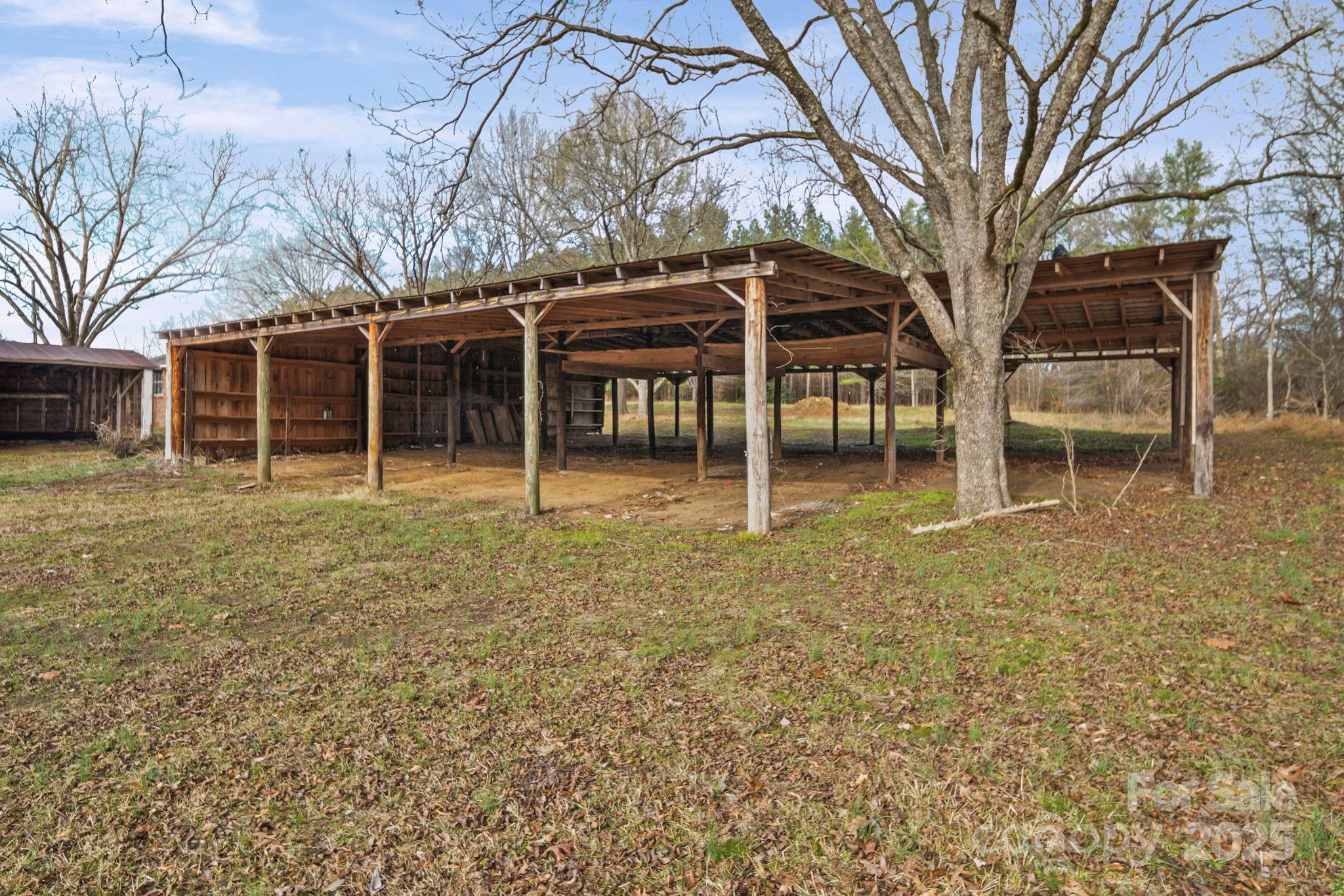 main property photo 46
