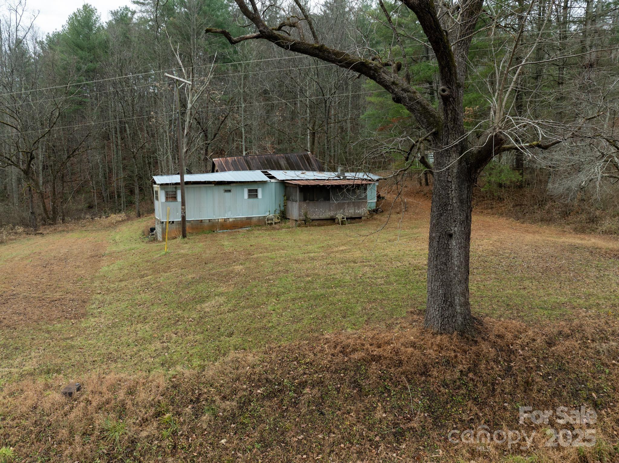 main property photo 13