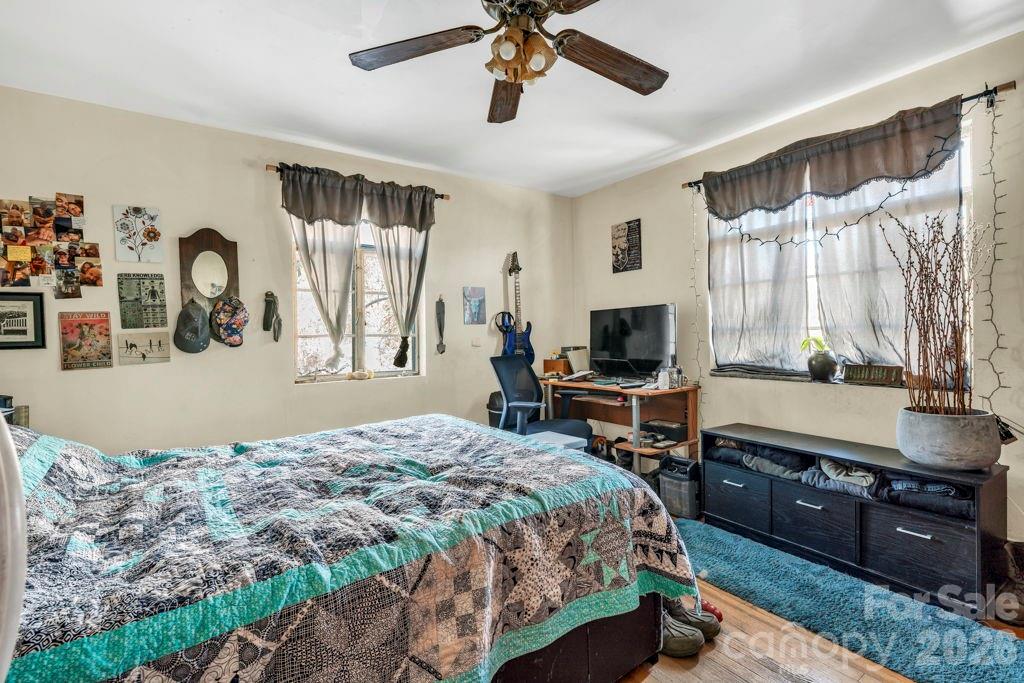 main property photo 41