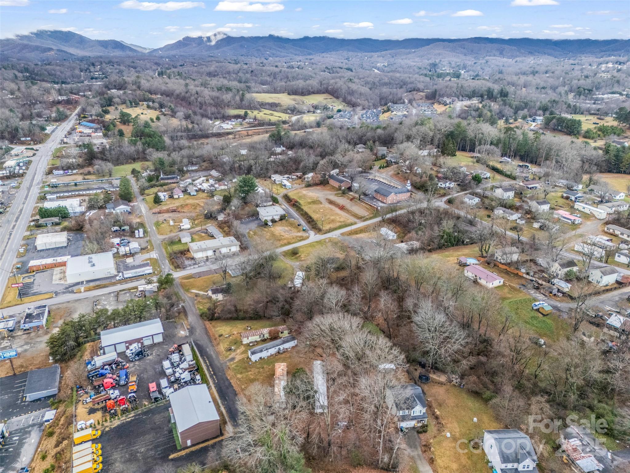 main property photo 32