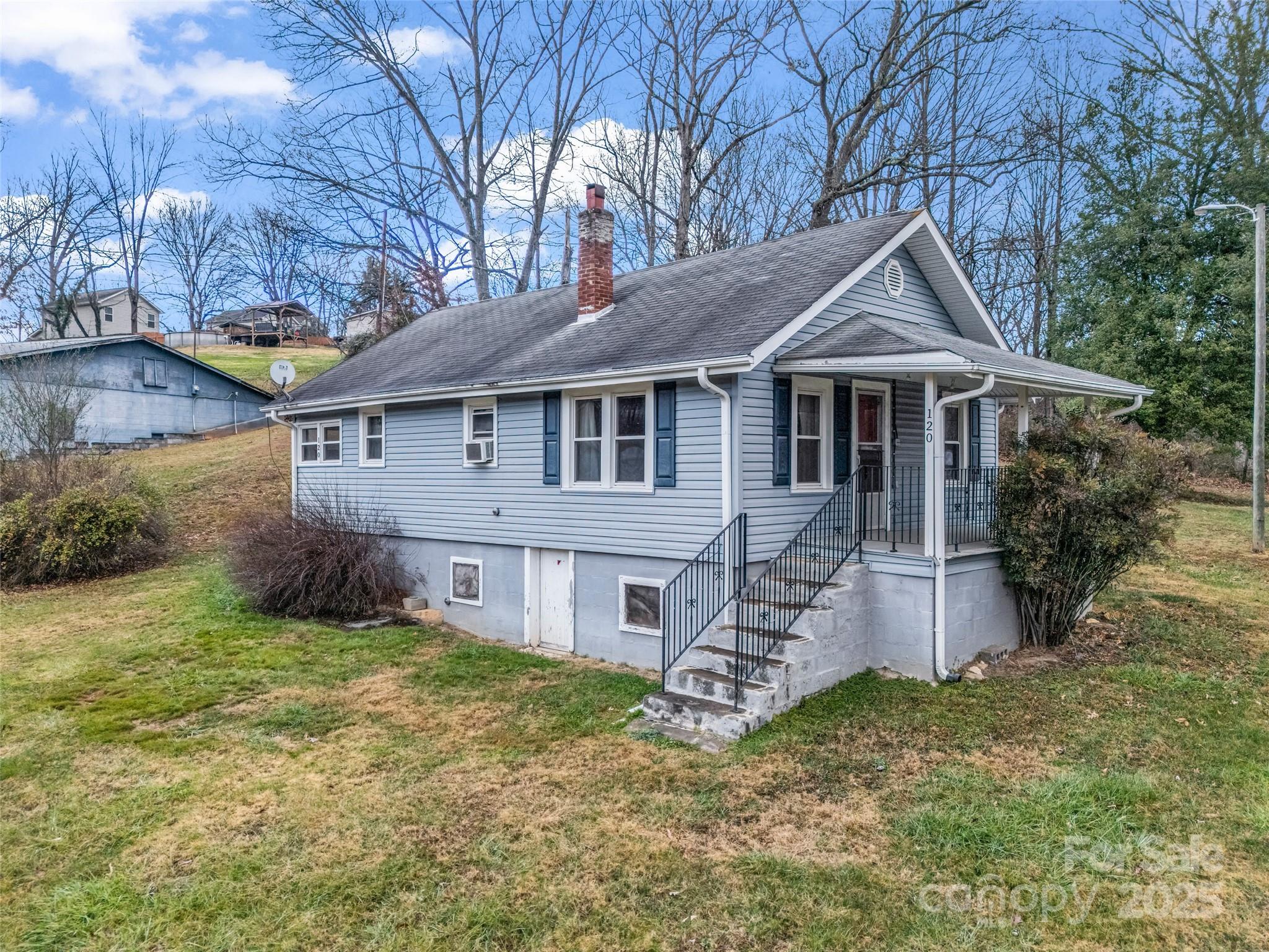 main property photo 4