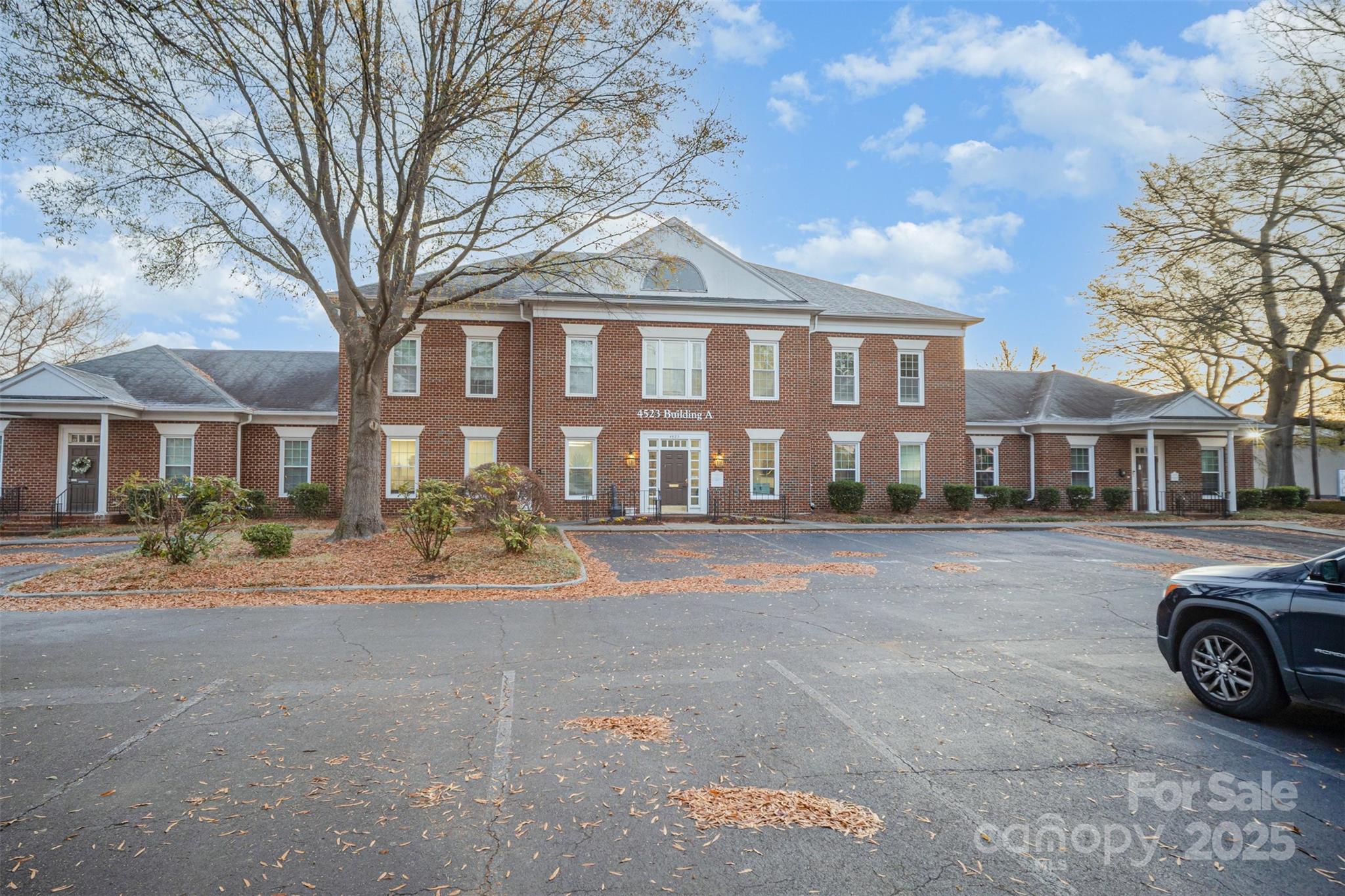 main property photo 4