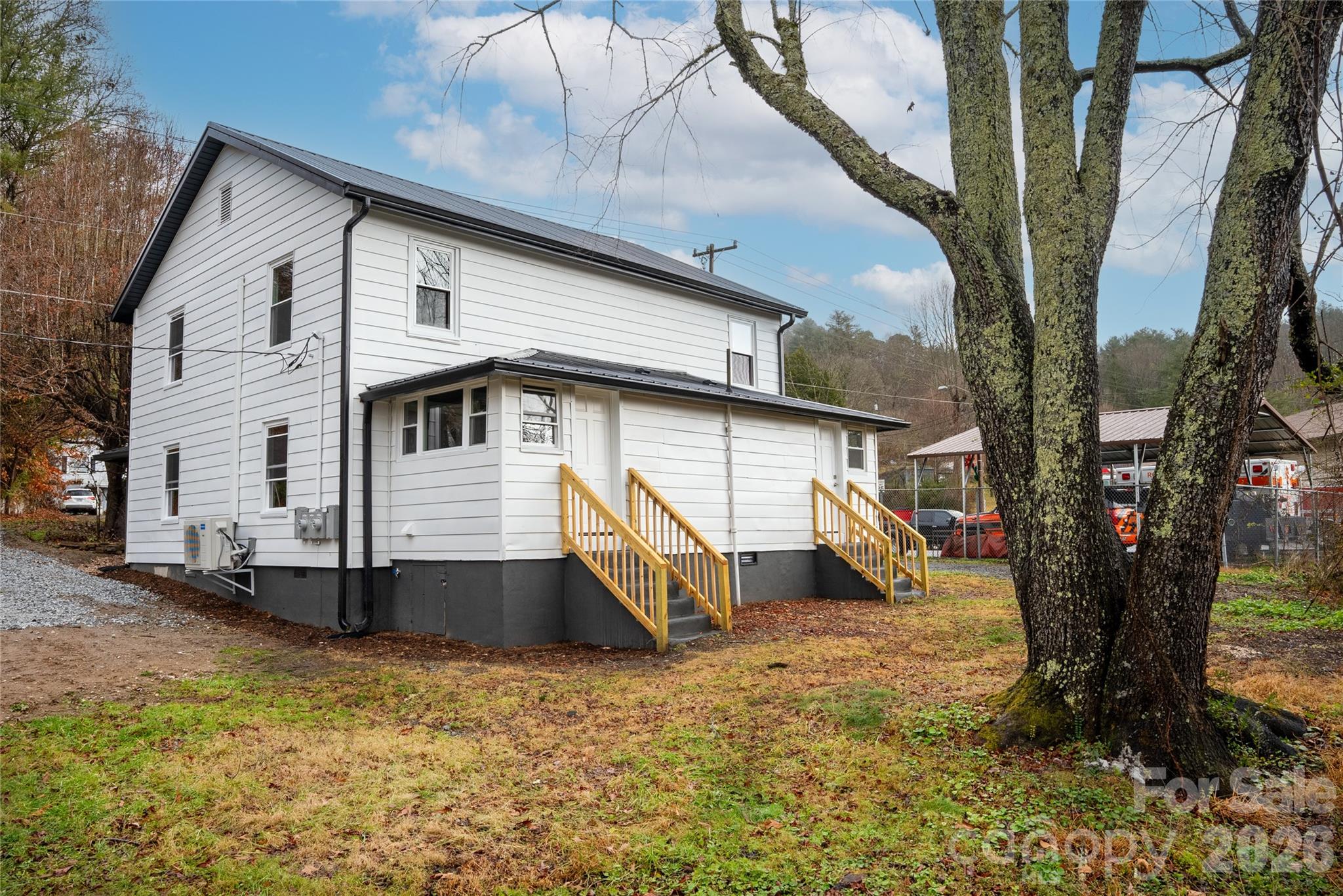 main property photo 22