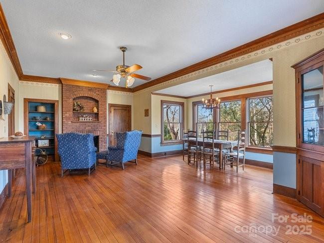 property viewer photo 7