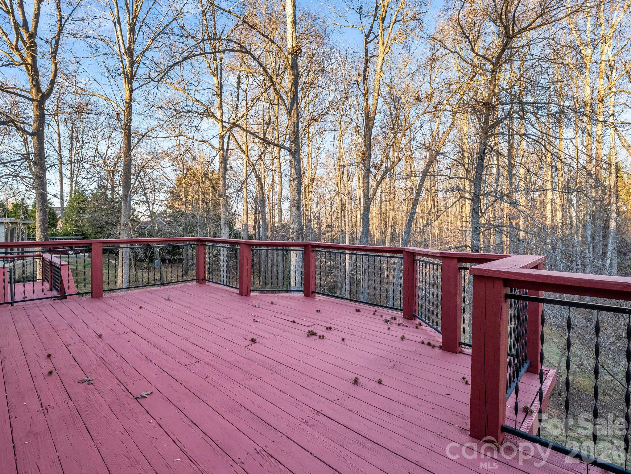 main property photo 31