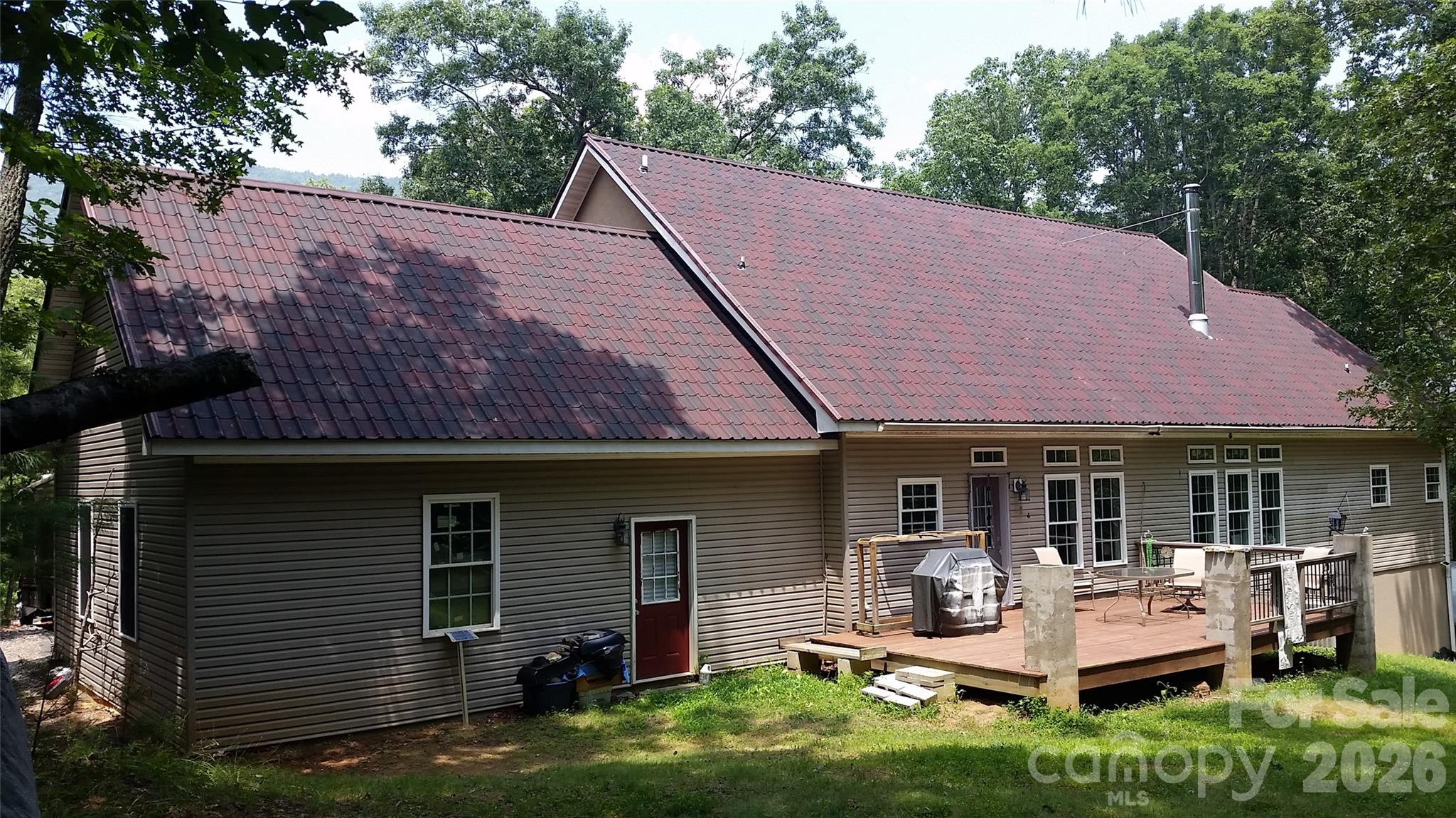 main property photo 23
