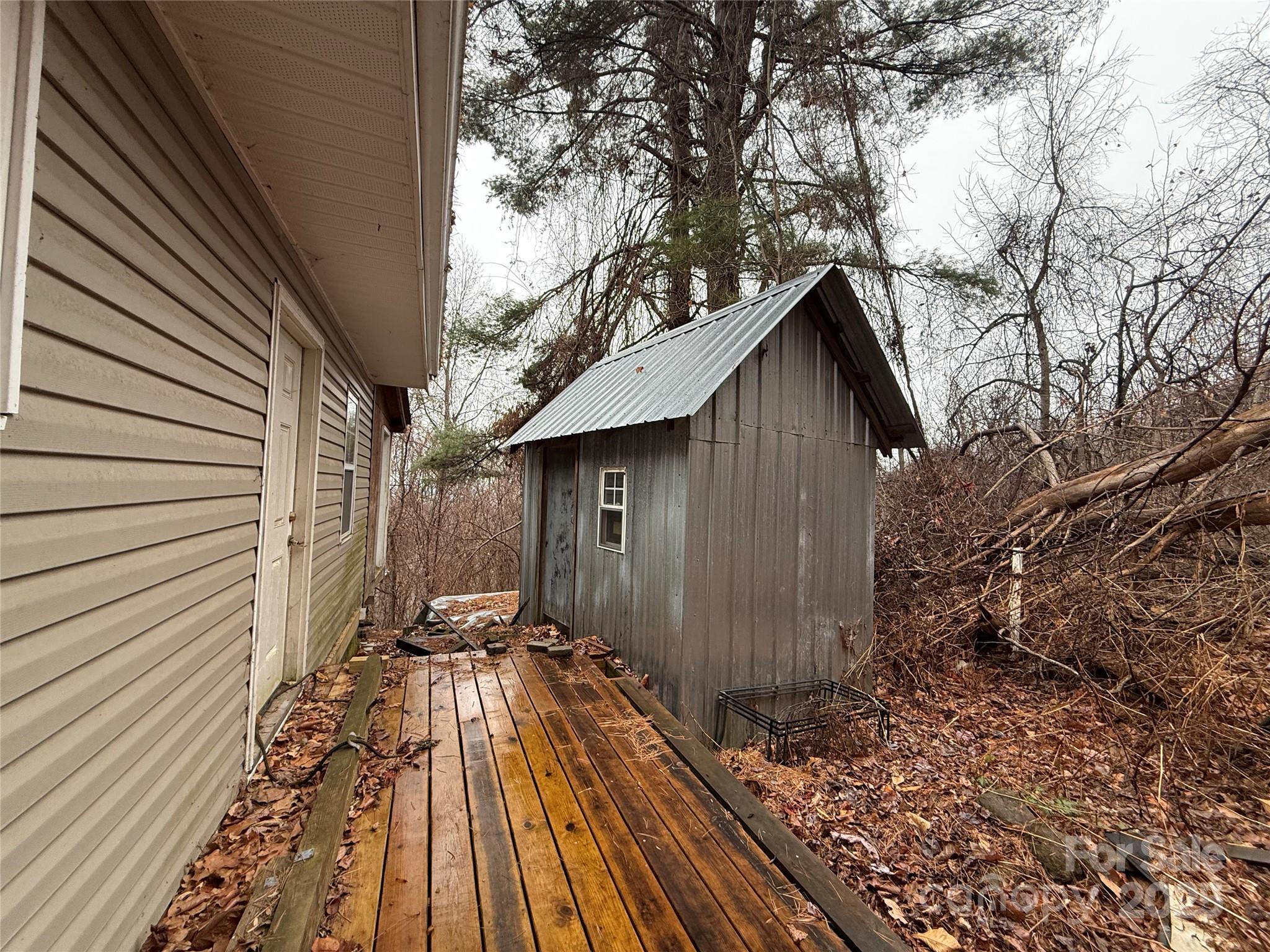main property photo 18