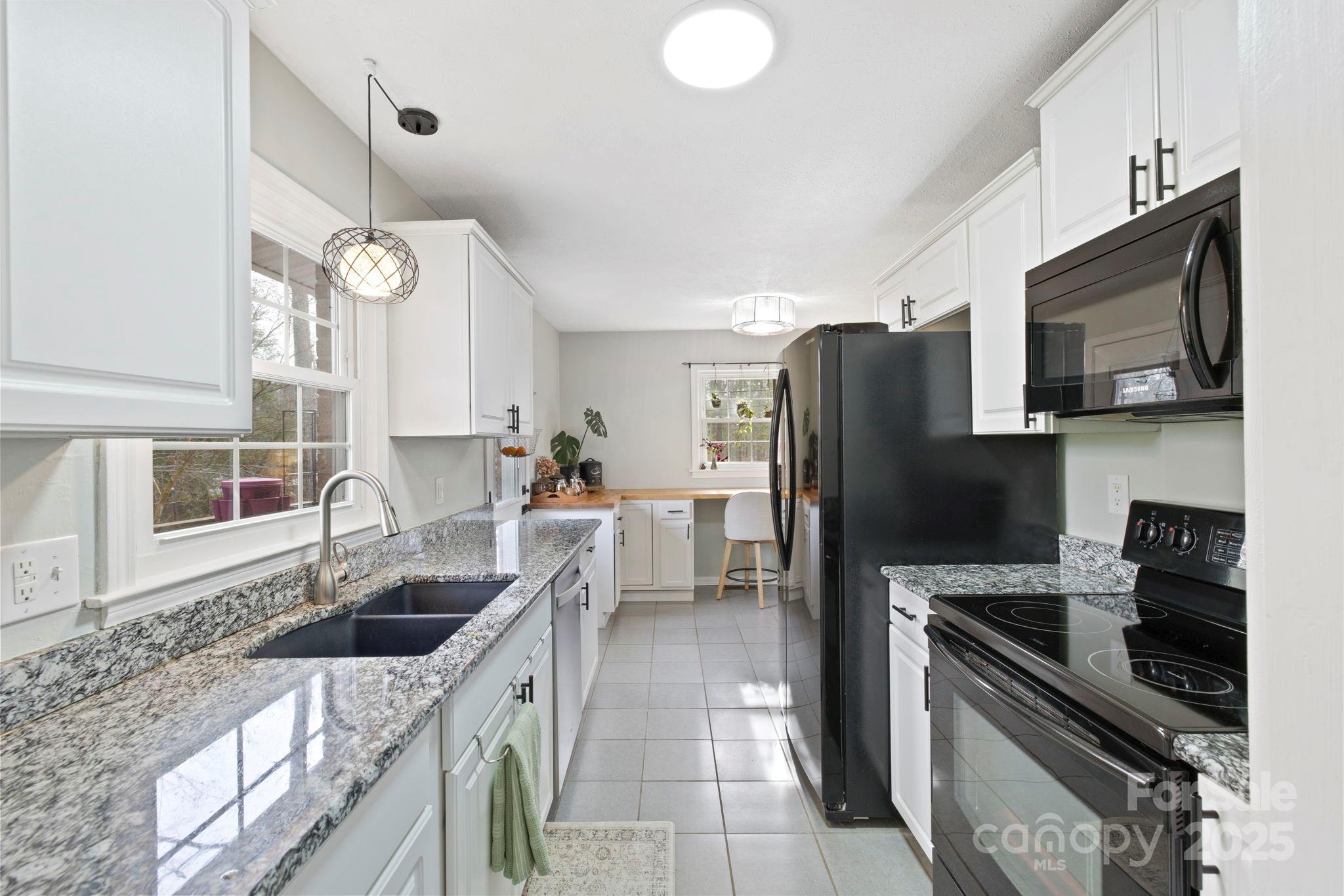 property viewer photo 6