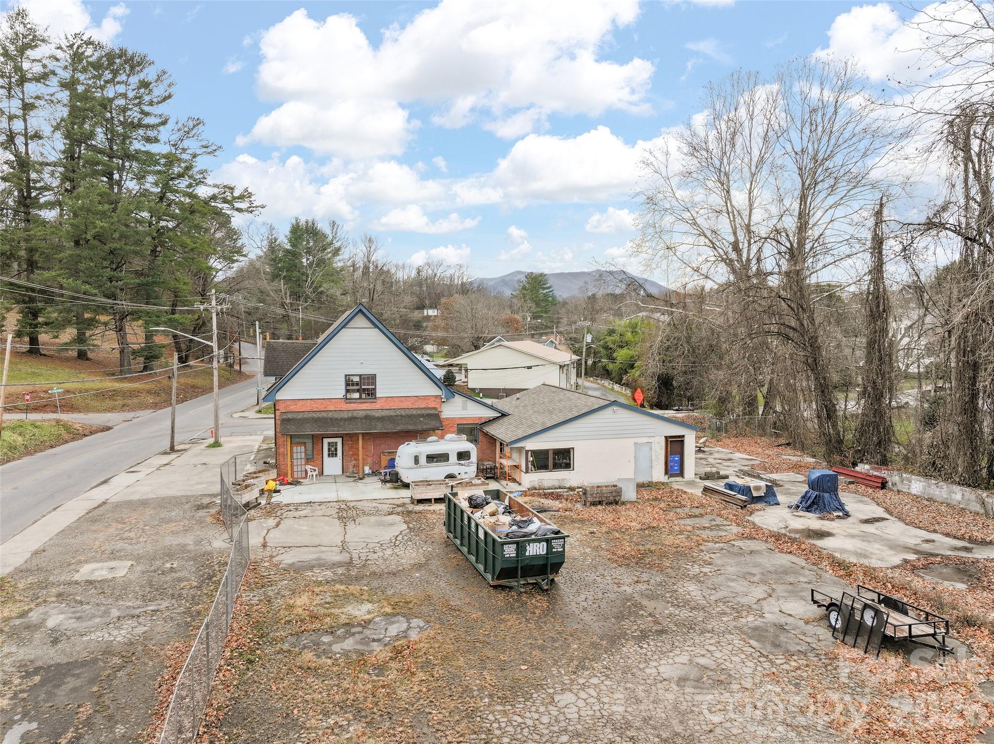 main property photo 20