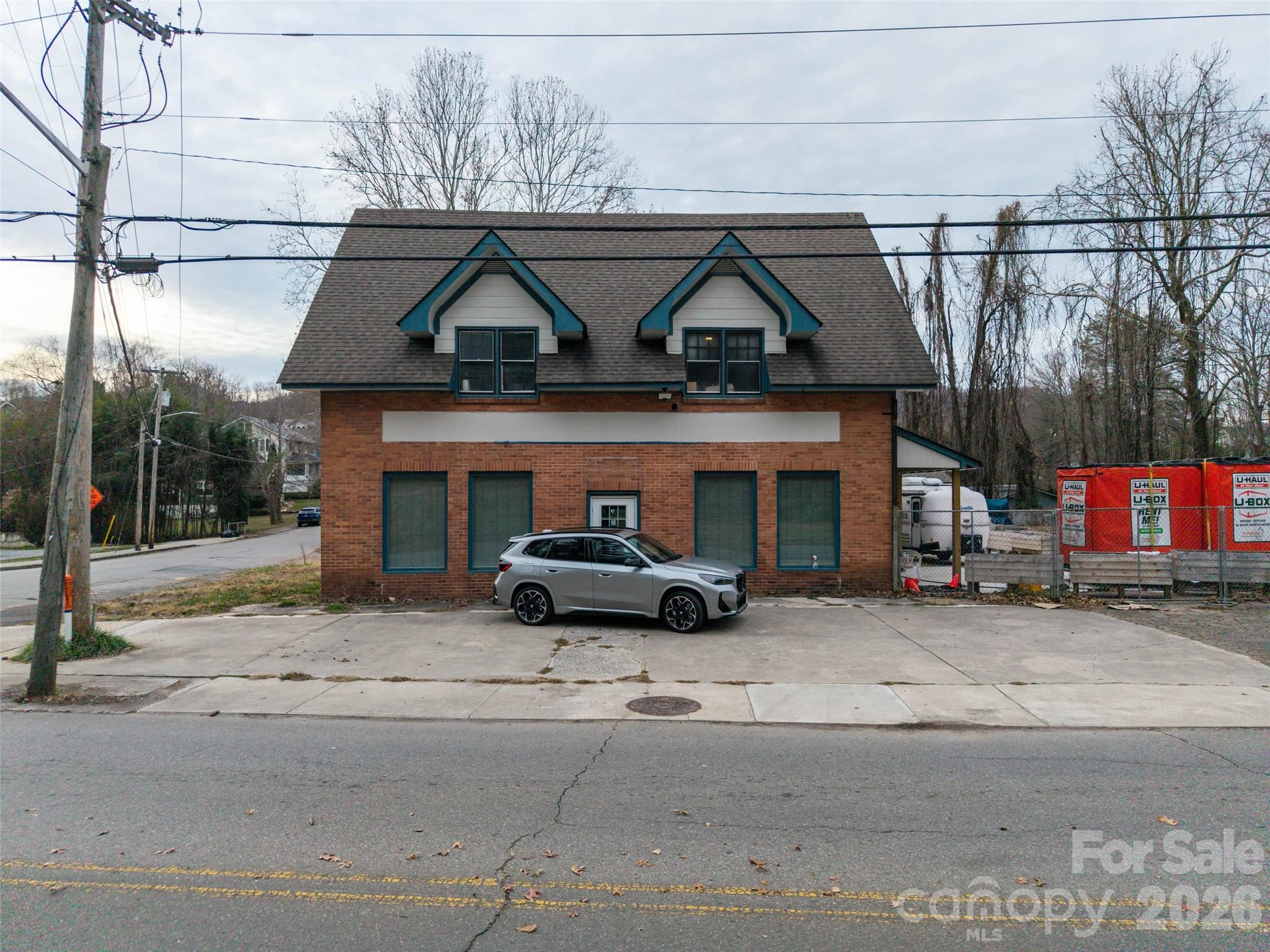 main property photo 31