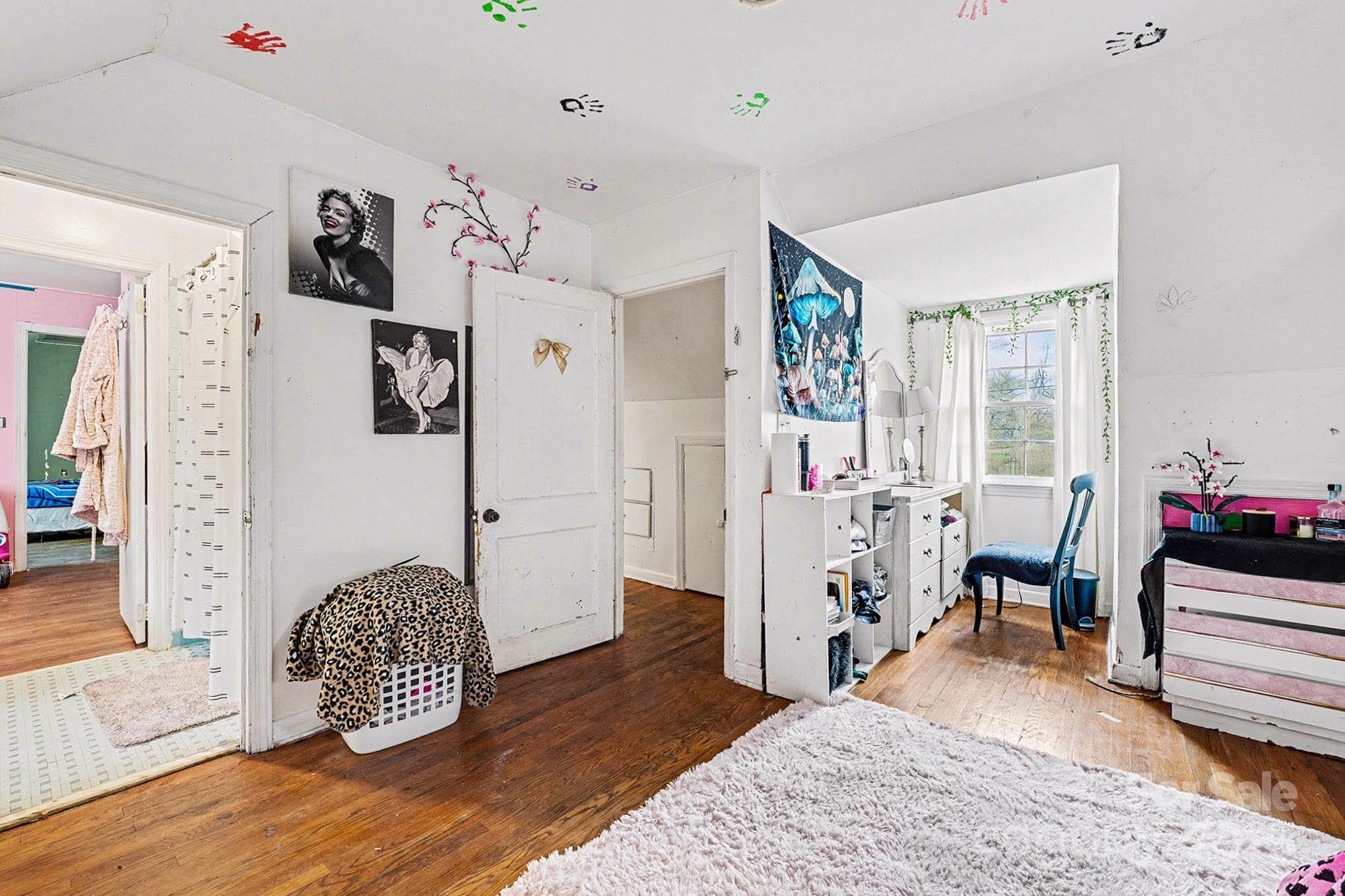 main property photo 22
