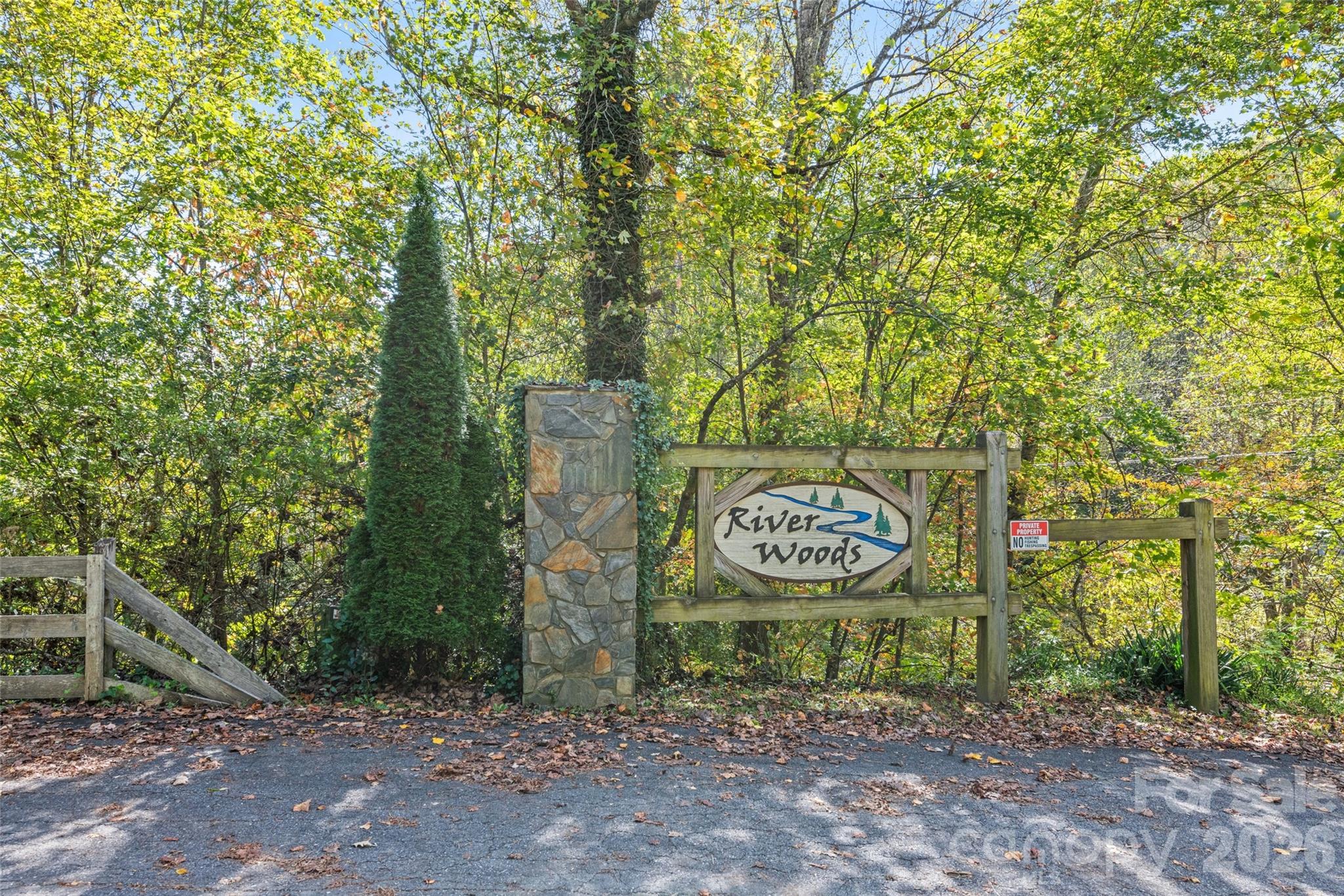 main property photo 14